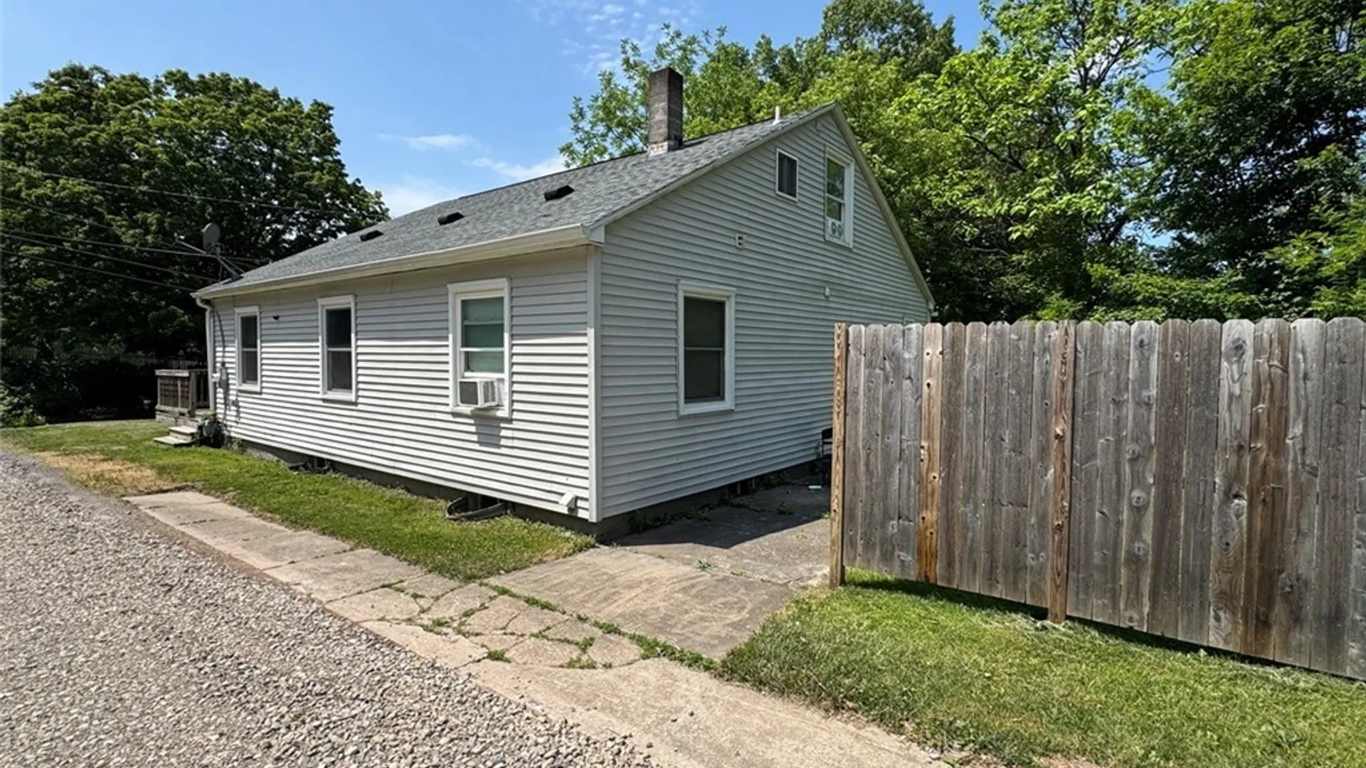 Property at 21 S Skaneateles Street, Elbridge, NY 13080 5