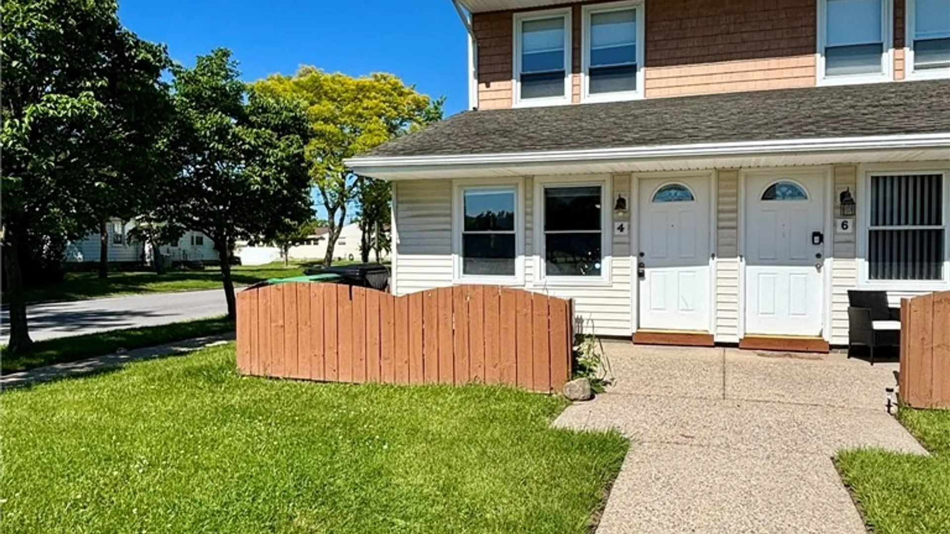 Property at 4 Concord Court, Tonawanda, NY 14150 12