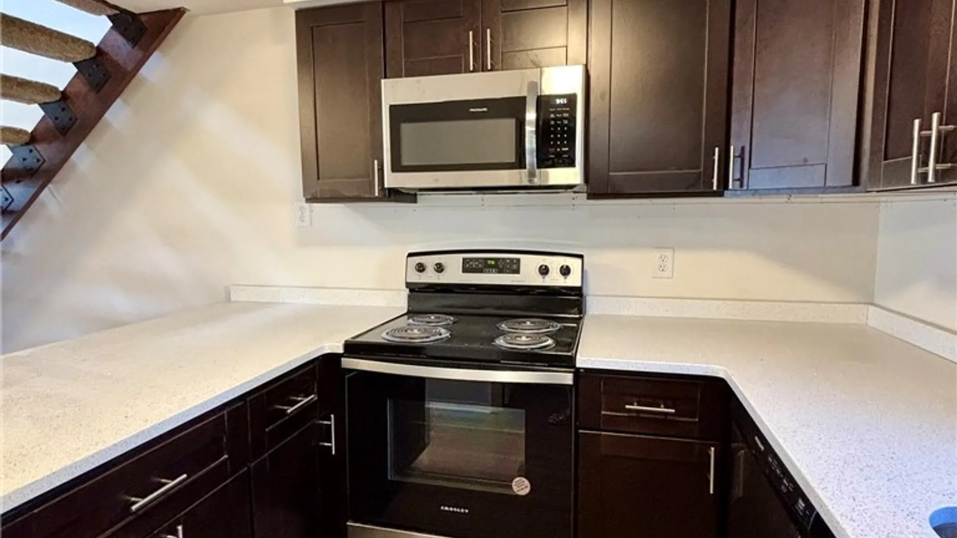 Property at 4 Concord Court, Tonawanda, NY 14150 3