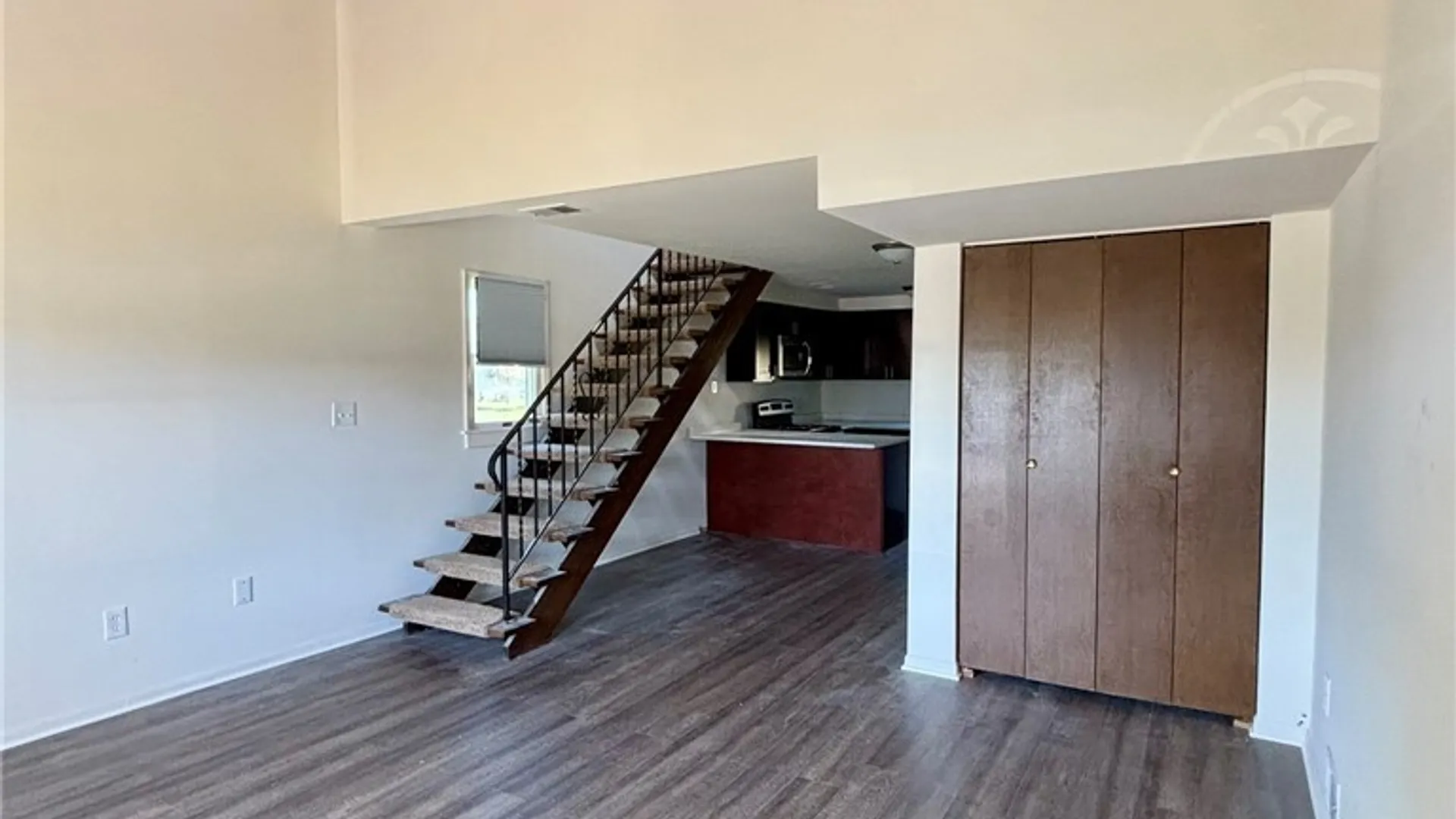 Property at 4 Concord Court, Tonawanda, NY 14150 5