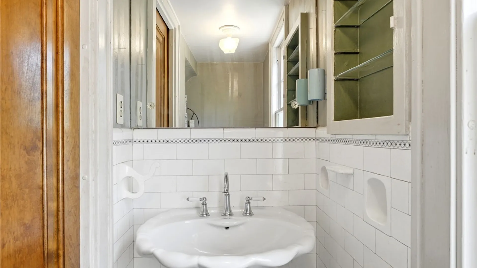 Property at 70 Niagara Falls Boulevard, Buffalo, NY 14214 20