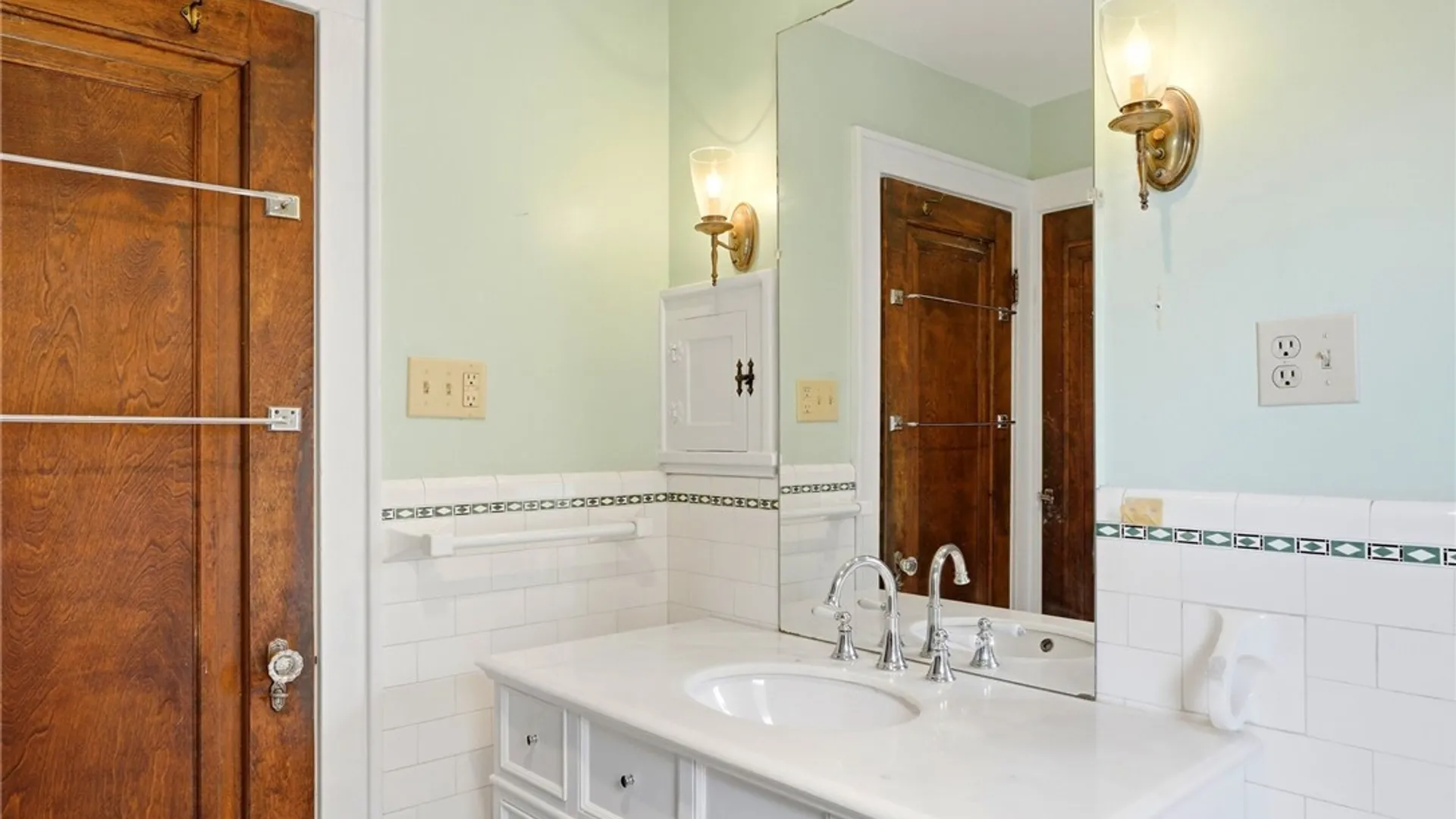 Property at 70 Niagara Falls Boulevard, Buffalo, NY 14214 23
