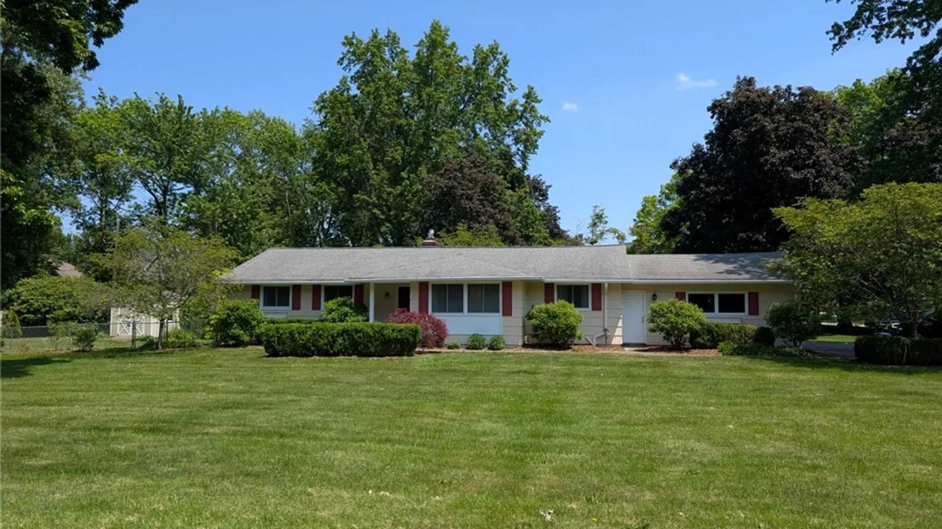 Property at 113 Timberline Drive, Penfield, NY 14526 2
