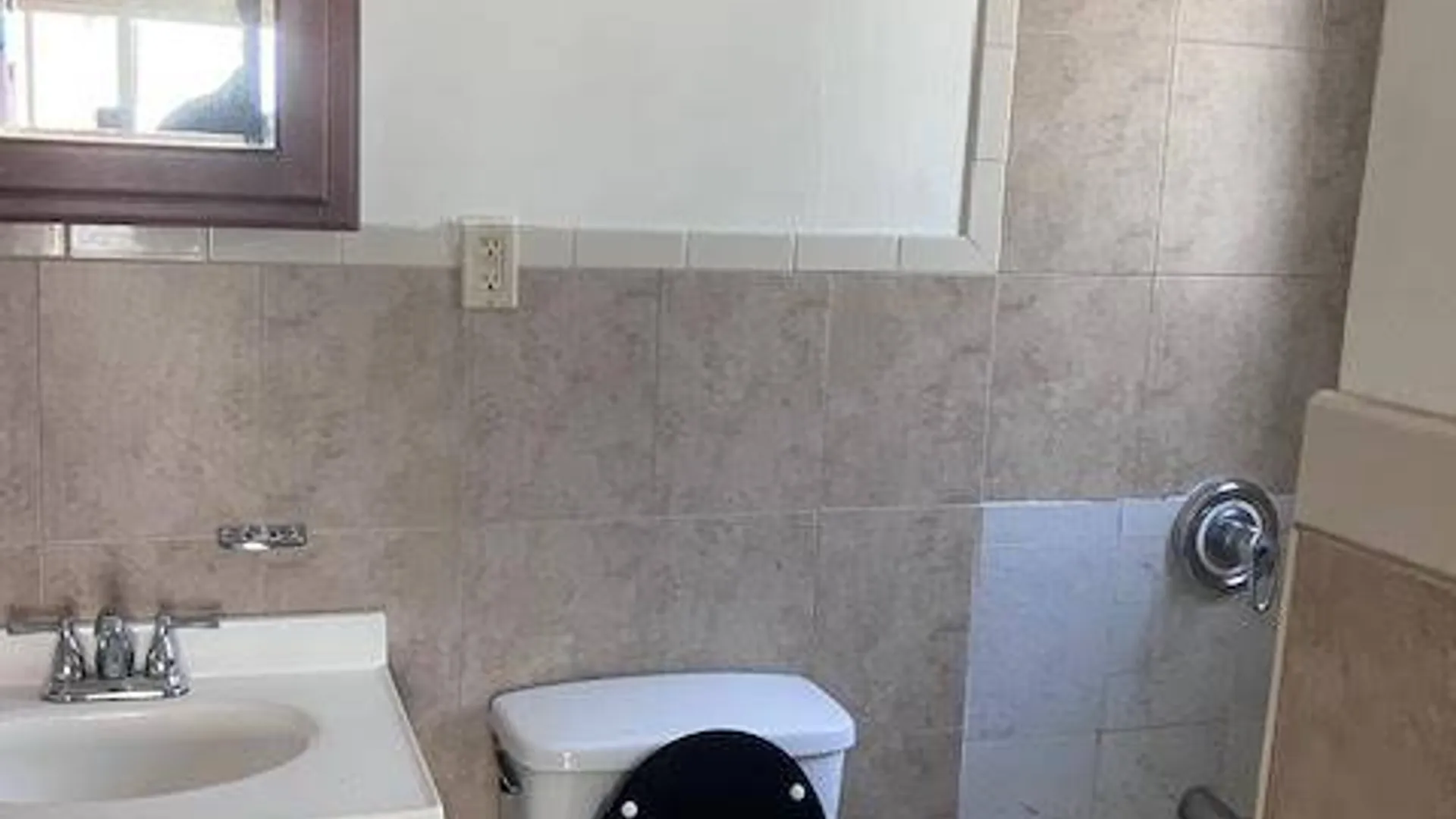 Property at 428 Beach 65th Street, Arverne, NY 11692 5