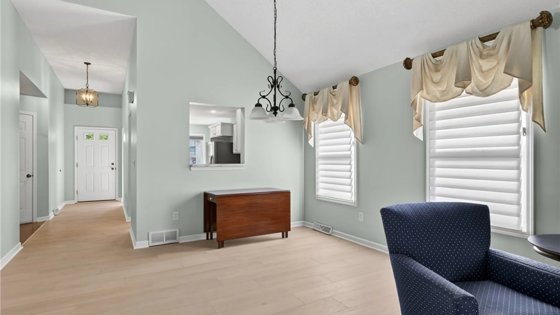 Property at 56 Mayfield Drive, West Seneca, NY 14224 14