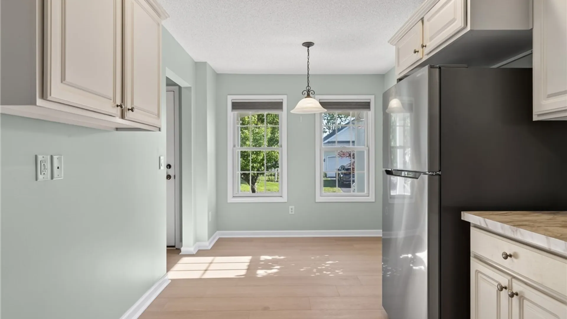 Property at 56 Mayfield Drive, West Seneca, NY 14224 17