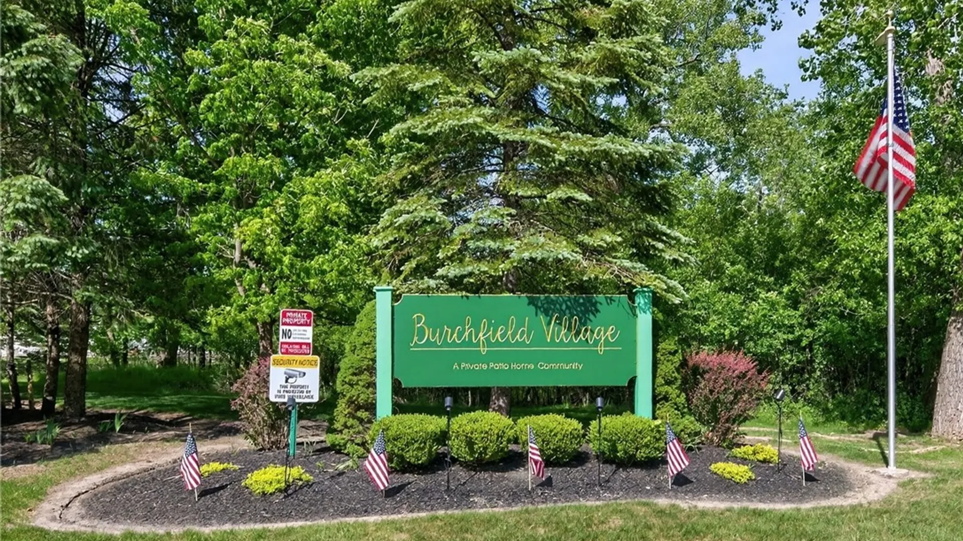 Property at 56 Mayfield Drive, West Seneca, NY 14224 2