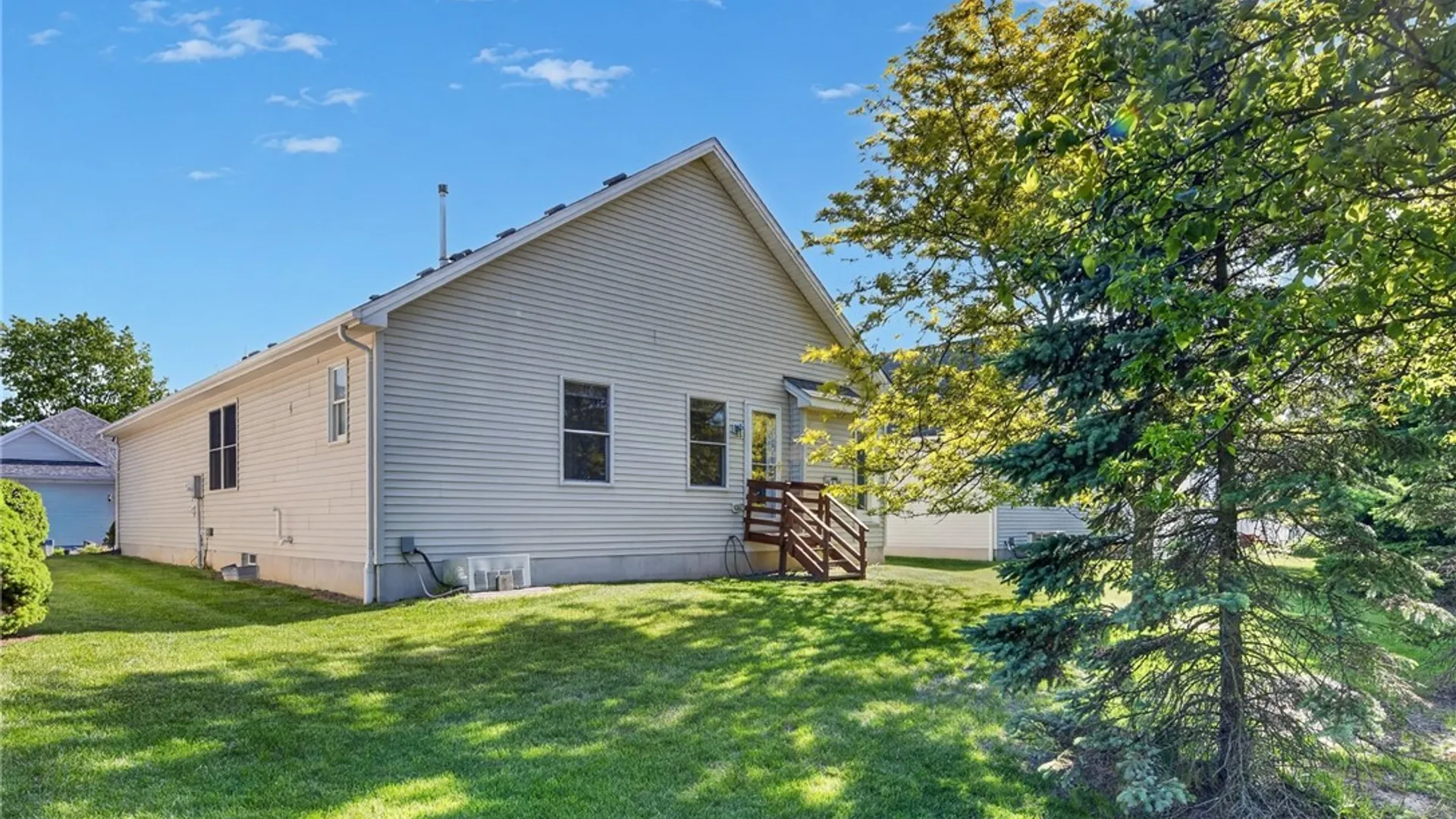 Property at 56 Mayfield Drive, West Seneca, NY 14224 26