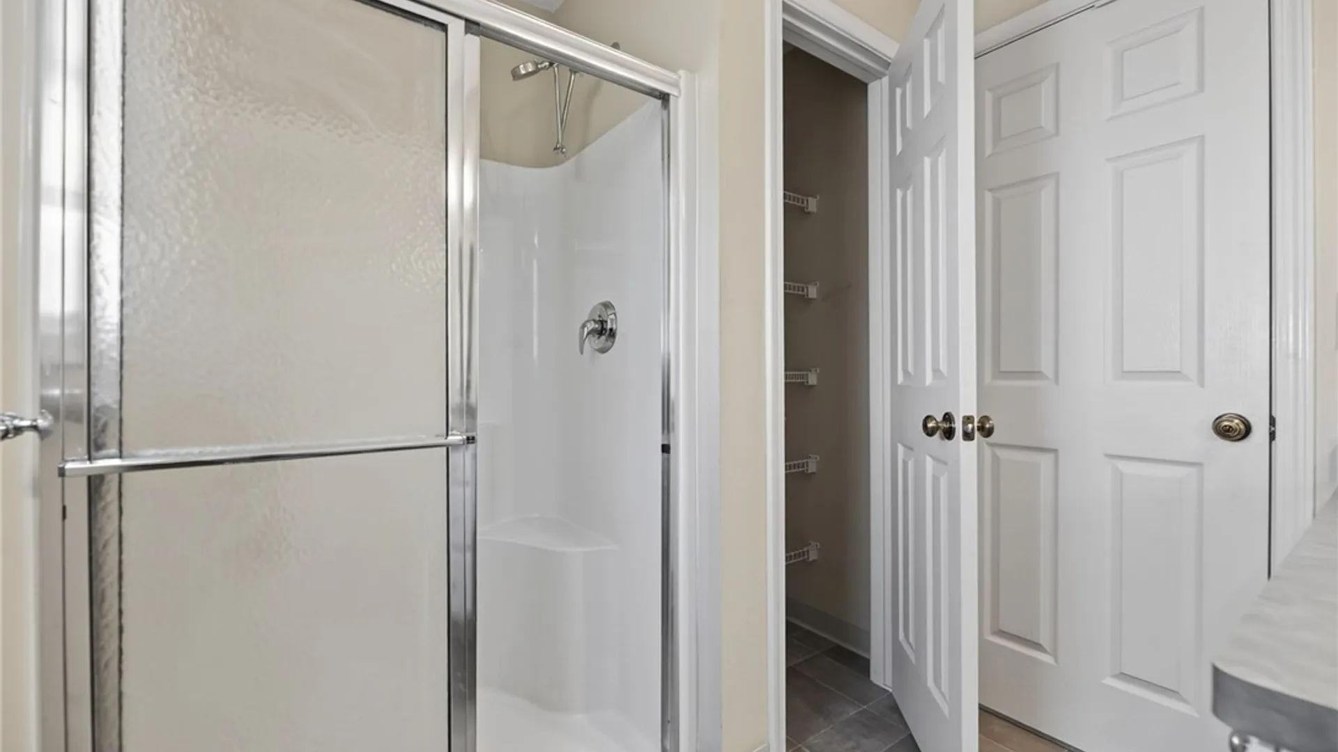 Property at 56 Mayfield Drive, West Seneca, NY 14224 35