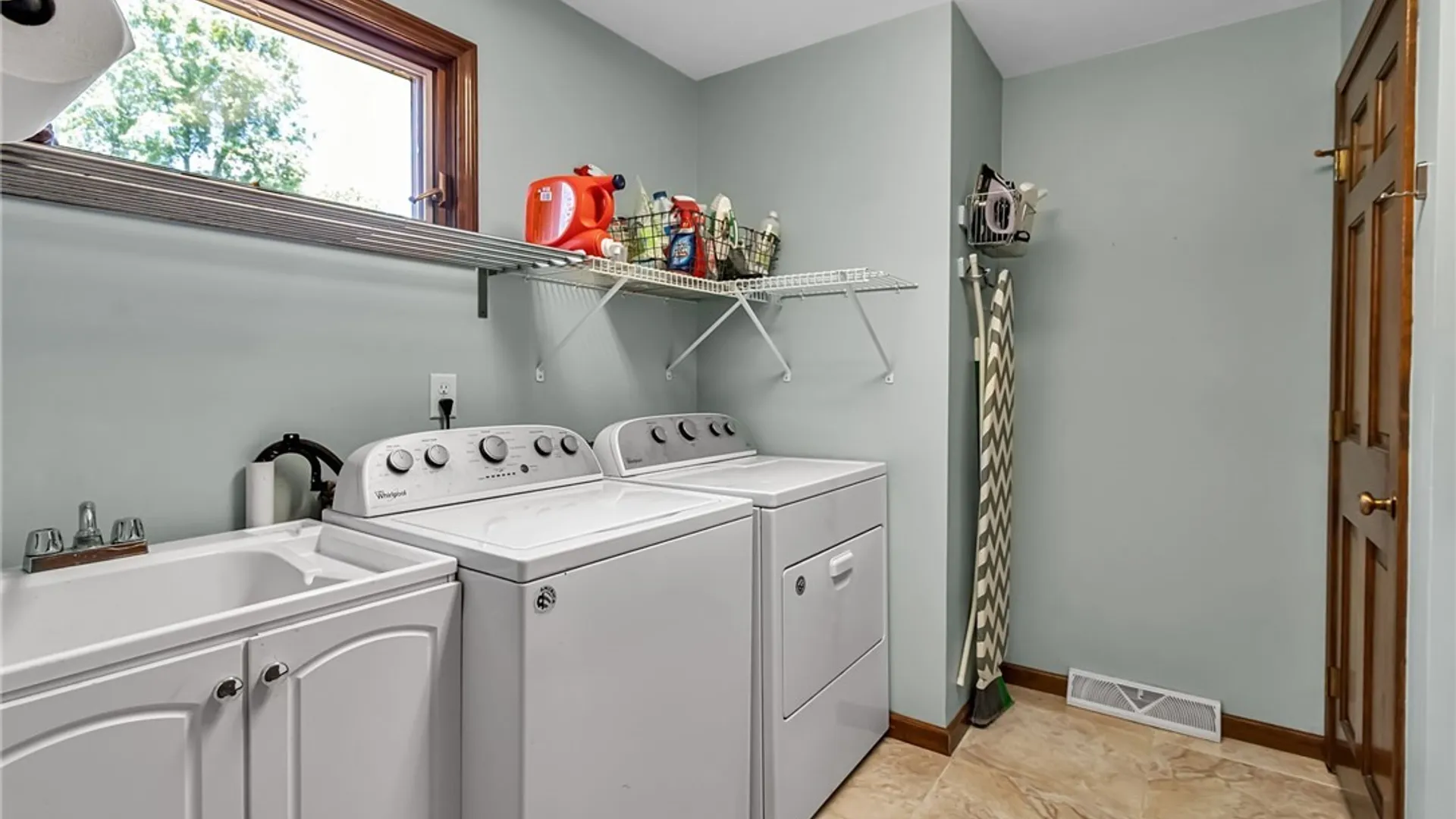Property at 10200 Lapp Road, Clarence, NY 14032 42