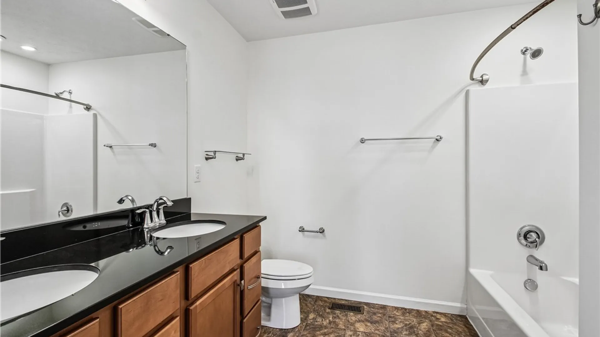 Property at 6007 Amber Drive, Farmington, NY 14425 23