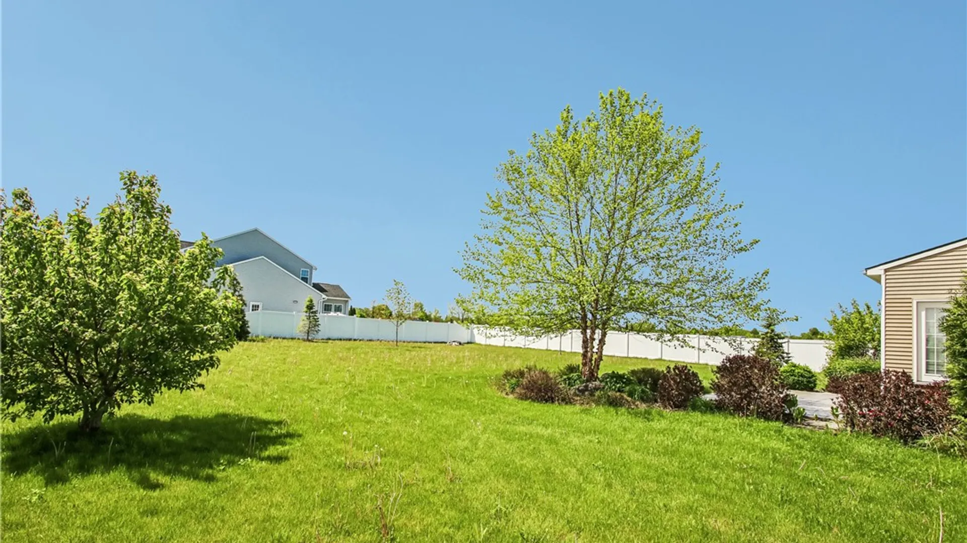 Property at 6007 Amber Drive, Farmington, NY 14425 33