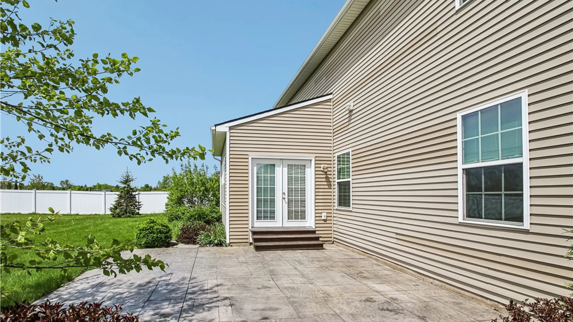 Property at 6007 Amber Drive, Farmington, NY 14425 34