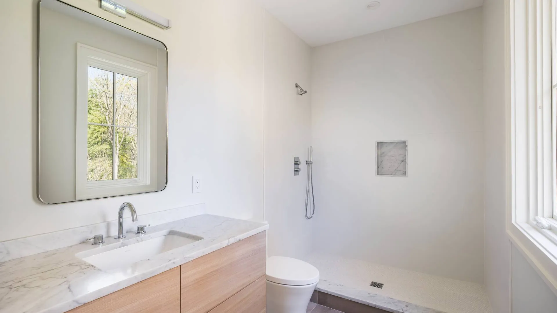 Property at 21 Ocean Parkway, East Hampton, NY 11937 24