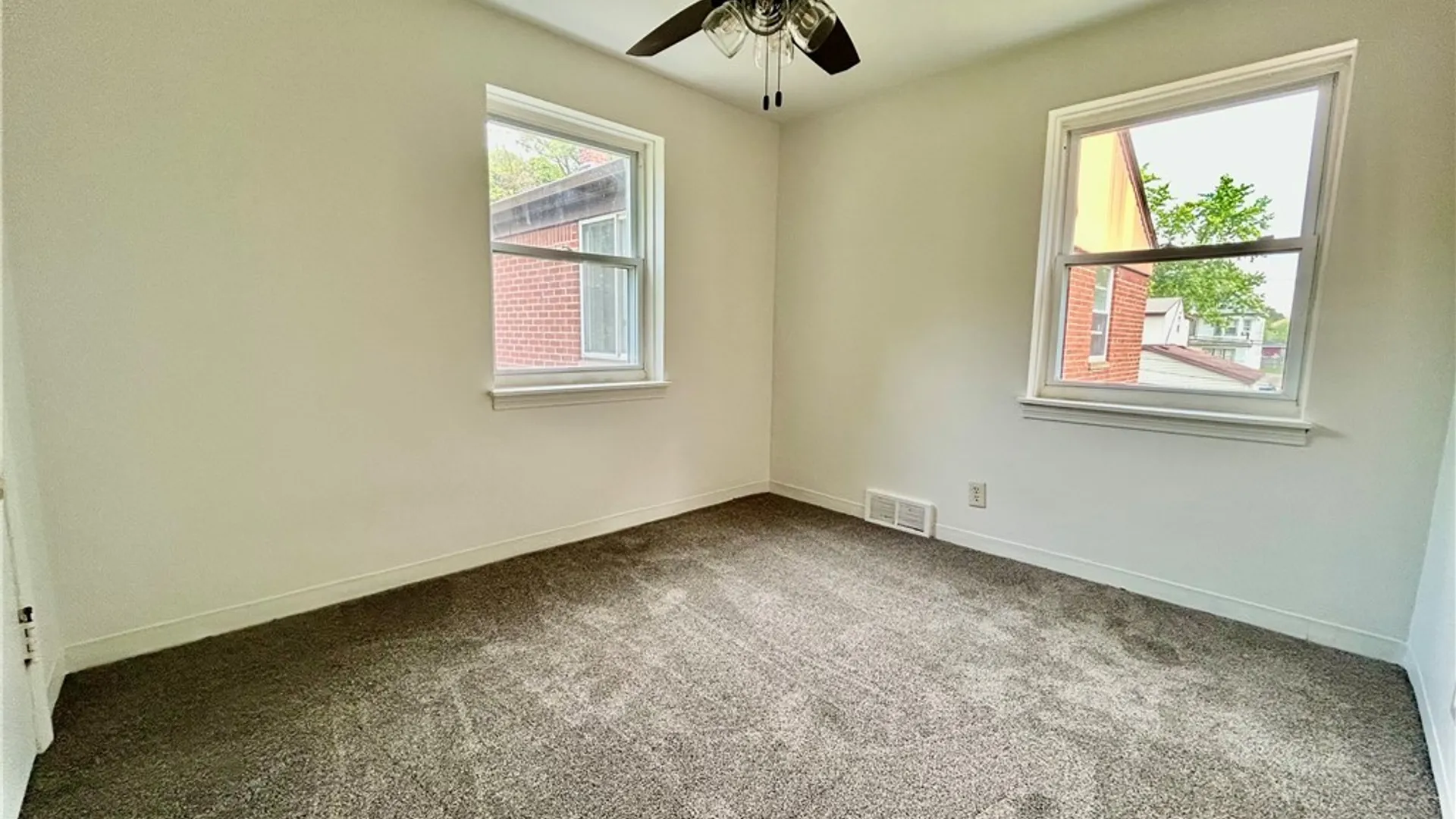 Property at 34 Latona Court, Buffalo, NY 14220 11