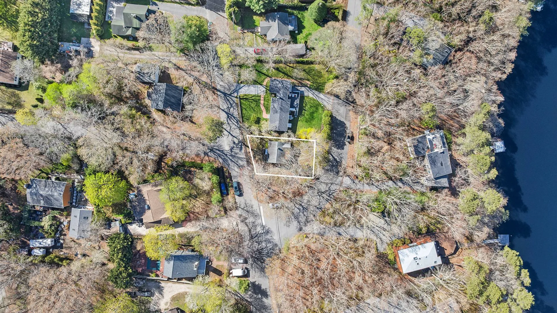 Property at 170 Little Fresh Pond, Southampton, NY 11968 17