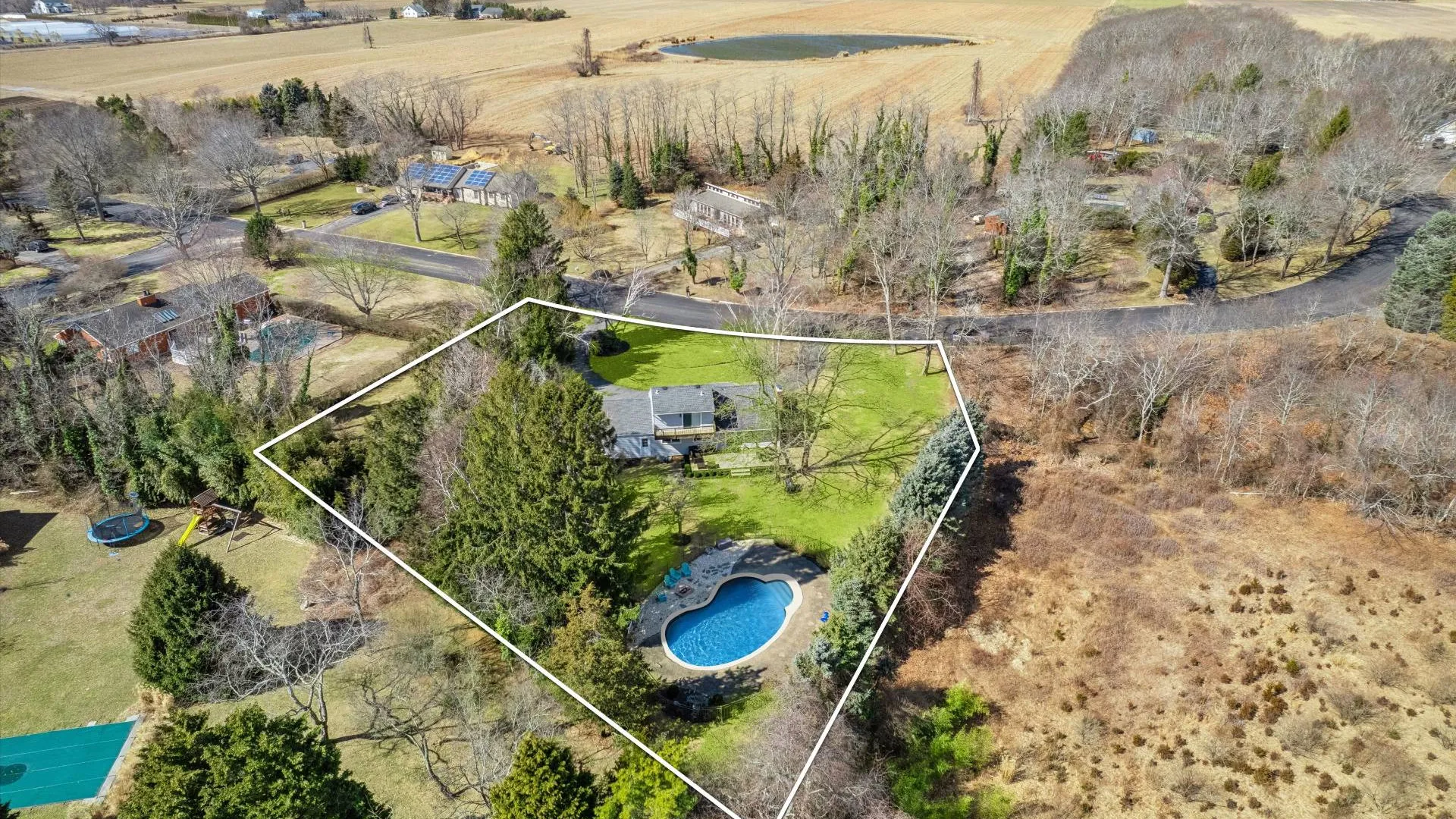 Property at 435 Old Saddle Ln, Cutchogue, NY 11935 23
