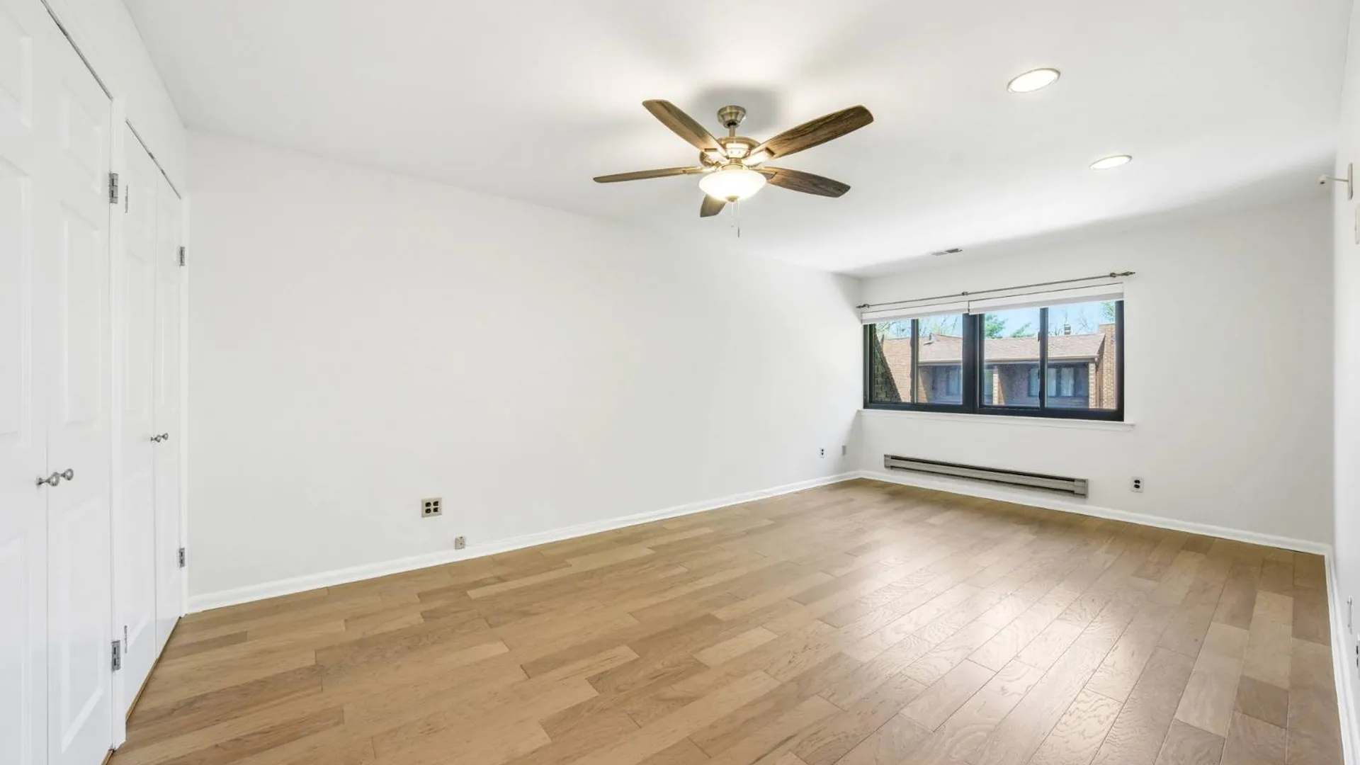 Property at 25 Spring Hollow, Roslyn, NY 11576 8