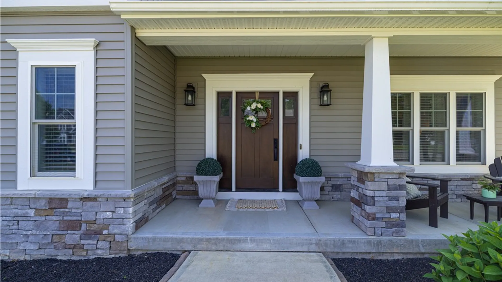 Property at 512 Whistlers Cove Lane, Greece, NY 14612 2