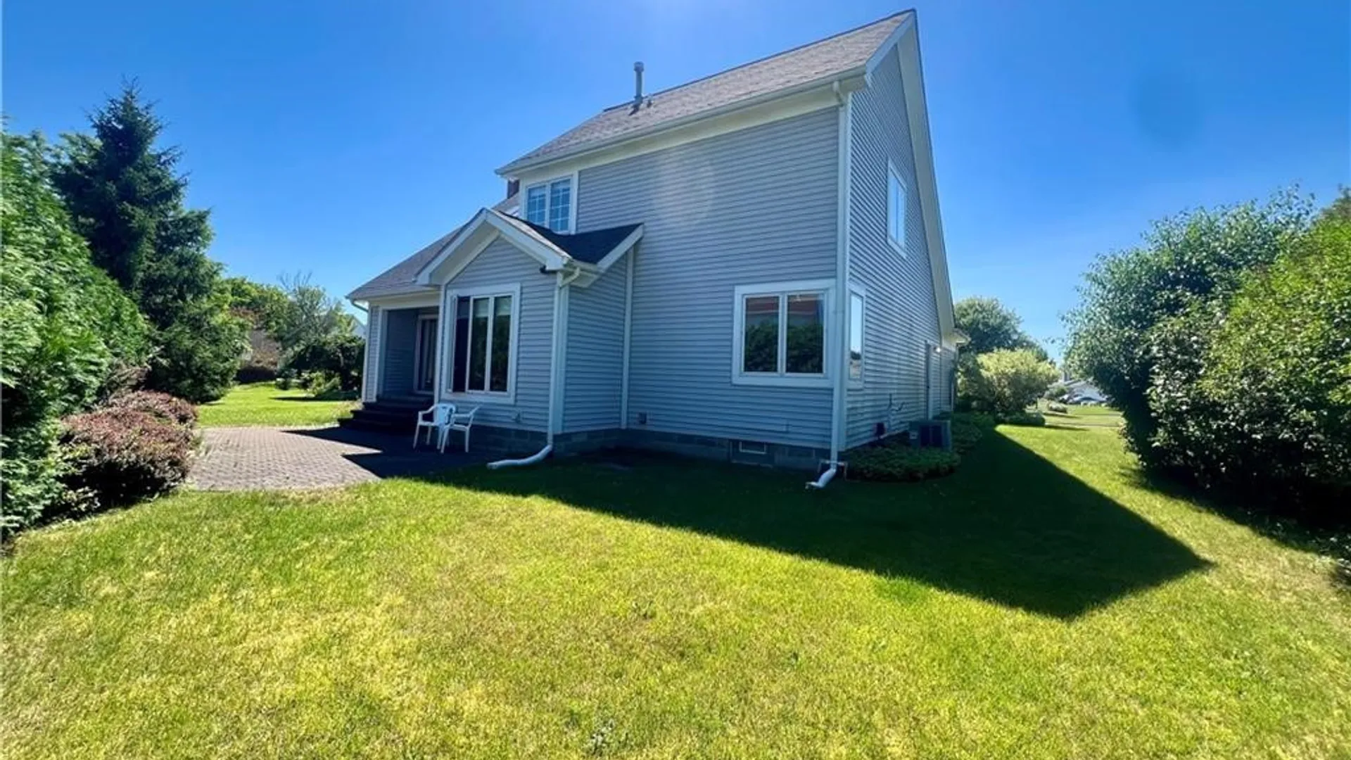Property at 35 Hayfield Way, Pittsford, NY 14534 11