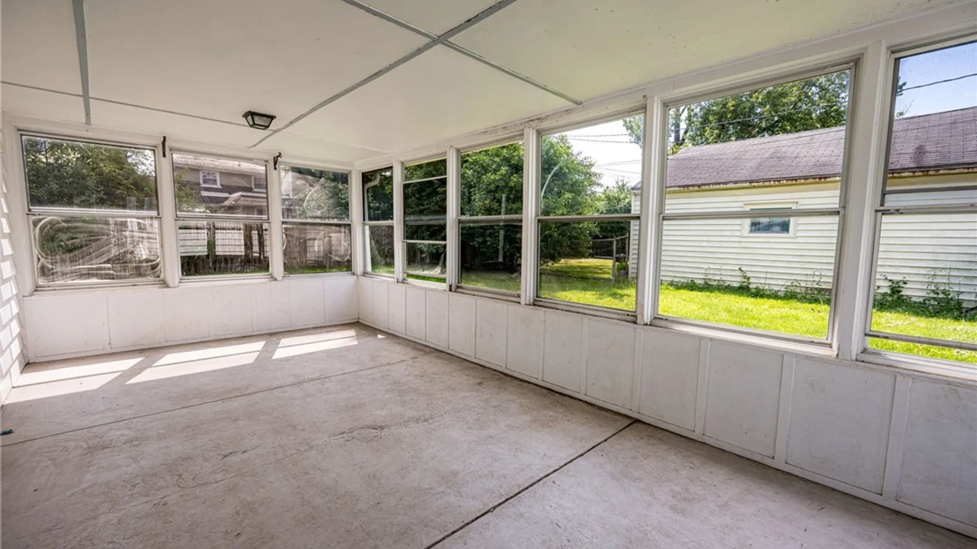 Property at 139 Pickford Avenue, Tonawanda, NY 14223 31