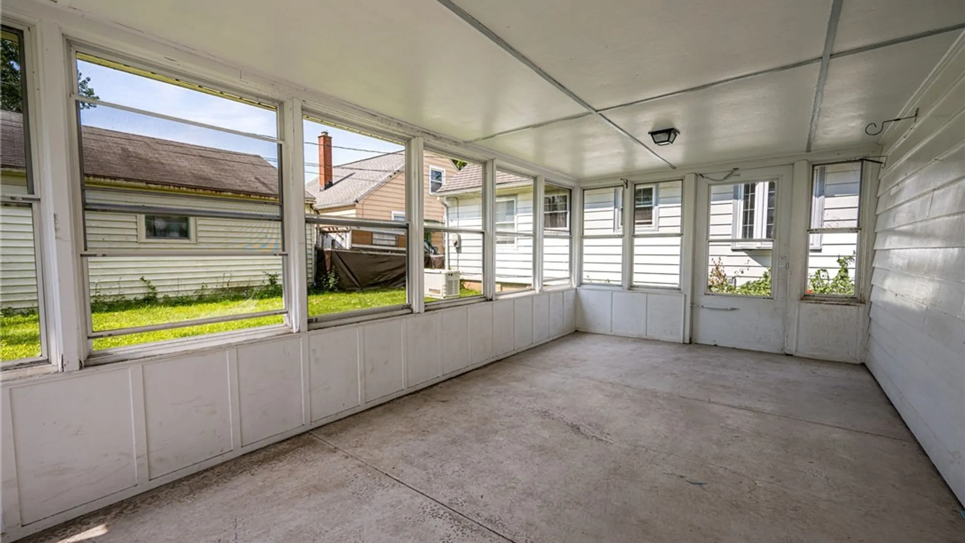 Property at 139 Pickford Avenue, Tonawanda, NY 14223 32