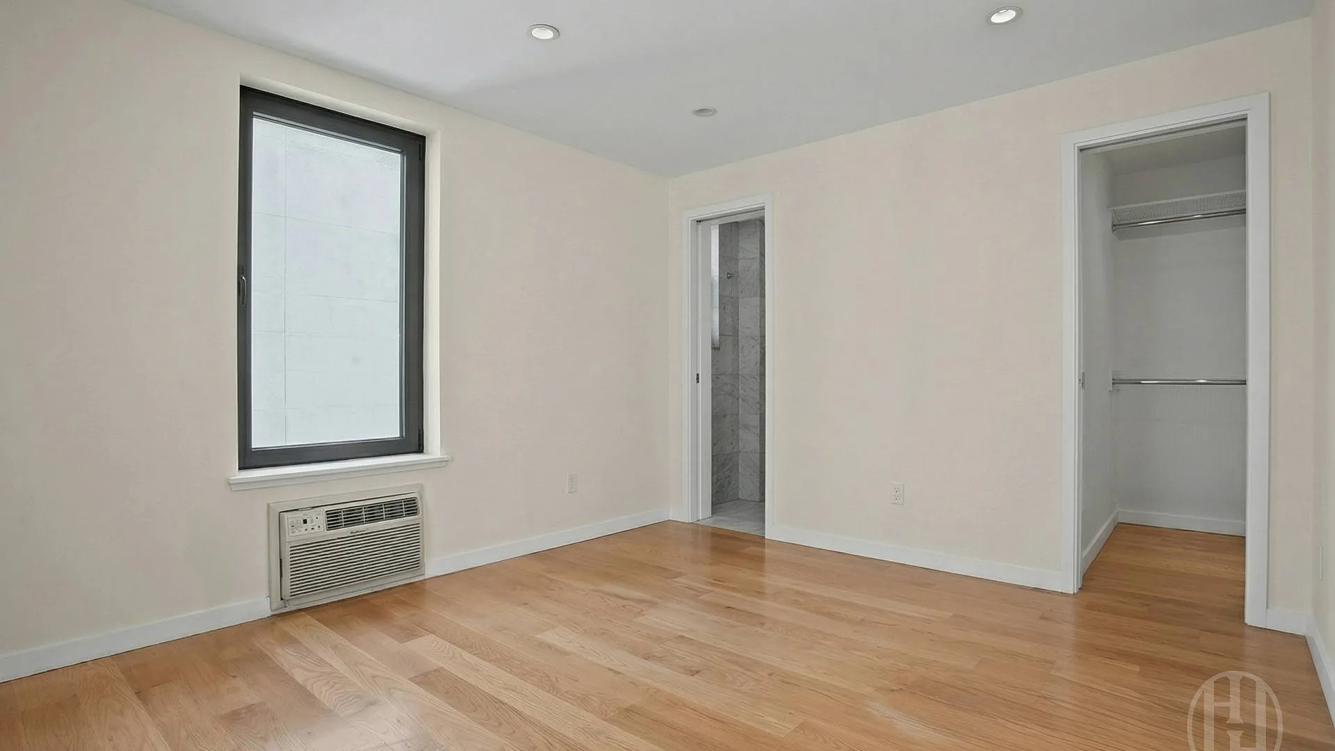 Property at 200 East 35th Street, New York, NY 10016 4