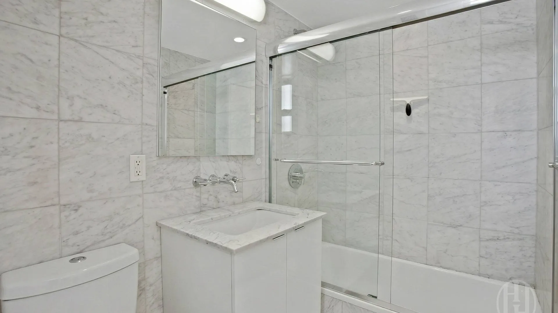 Property at 200 East 35th Street, New York, NY 10016 6