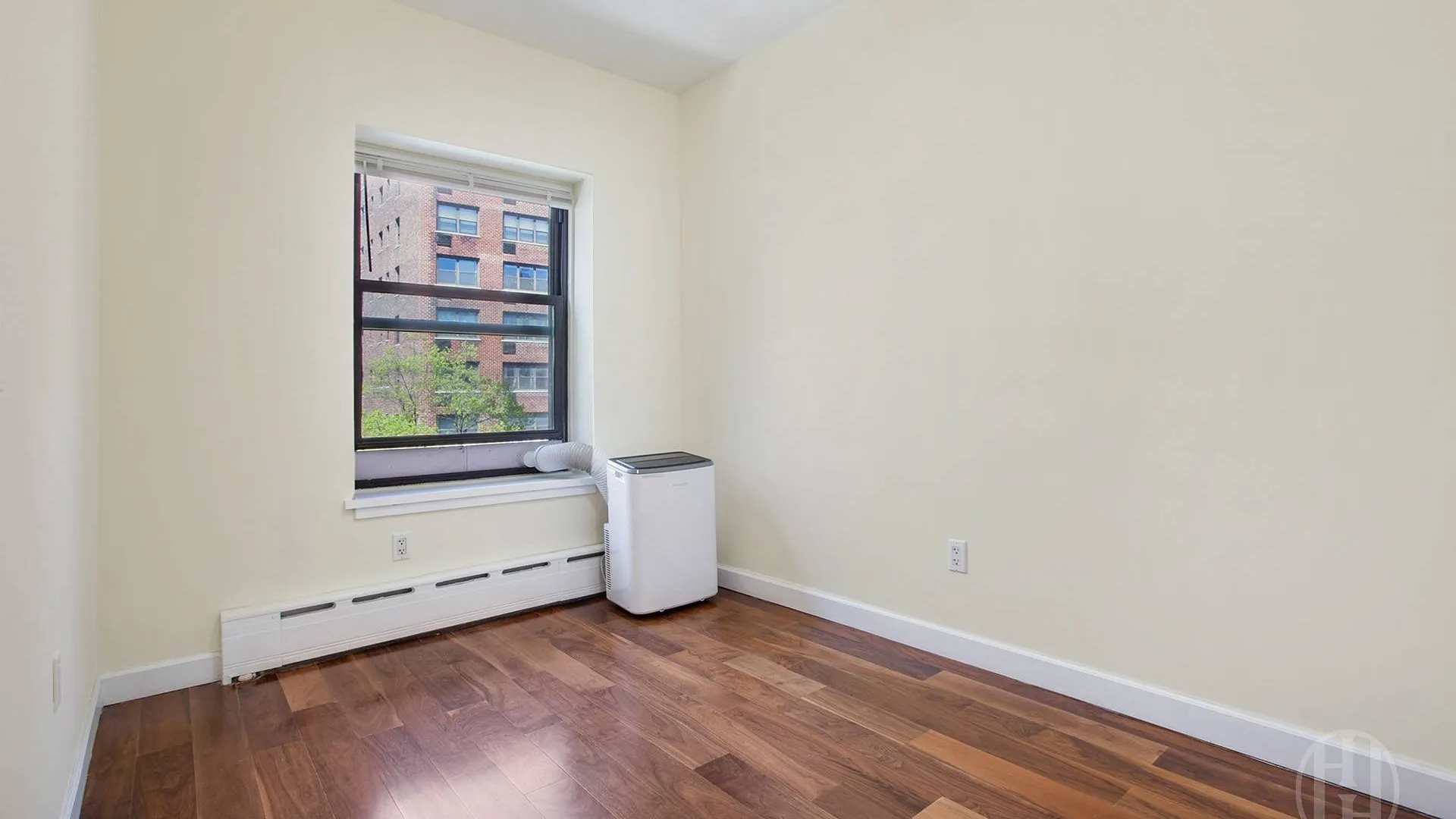 Property at 513 Third Avenue, New York, NY 10016 3