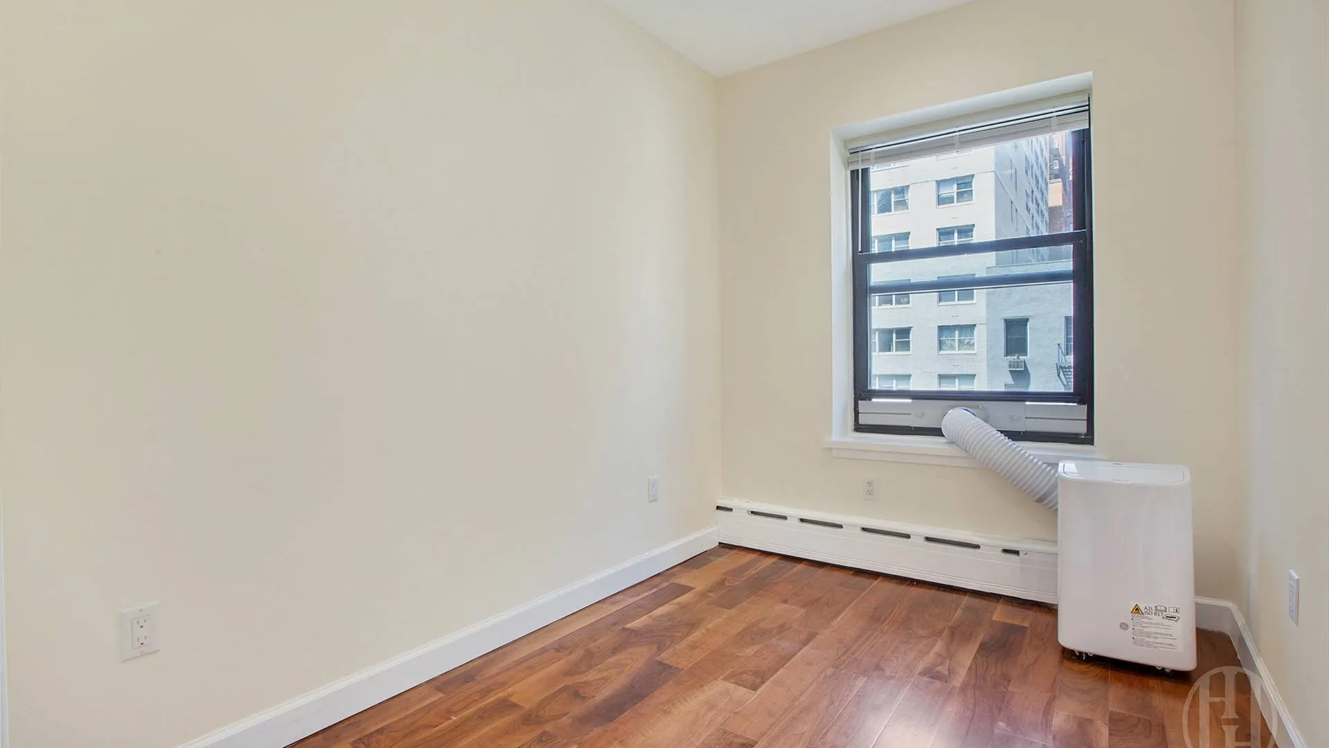 Property at 513 Third Avenue, New York, NY 10016 5