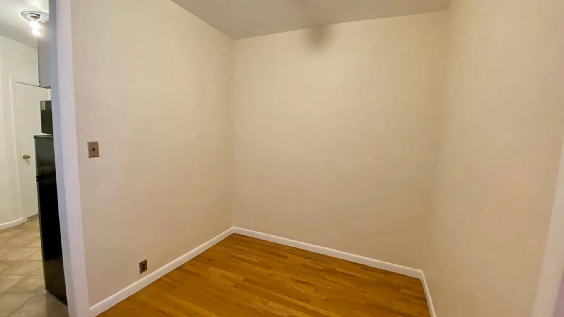Property at 25 Leroy St, New York, NY 10014 11