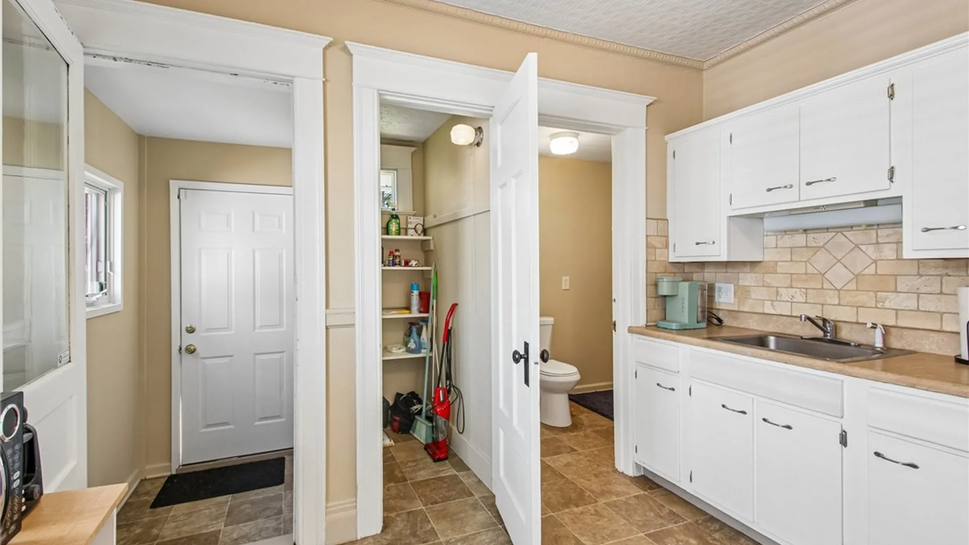 Property at 245 Springfield Avenue, Rochester, NY 14609 15