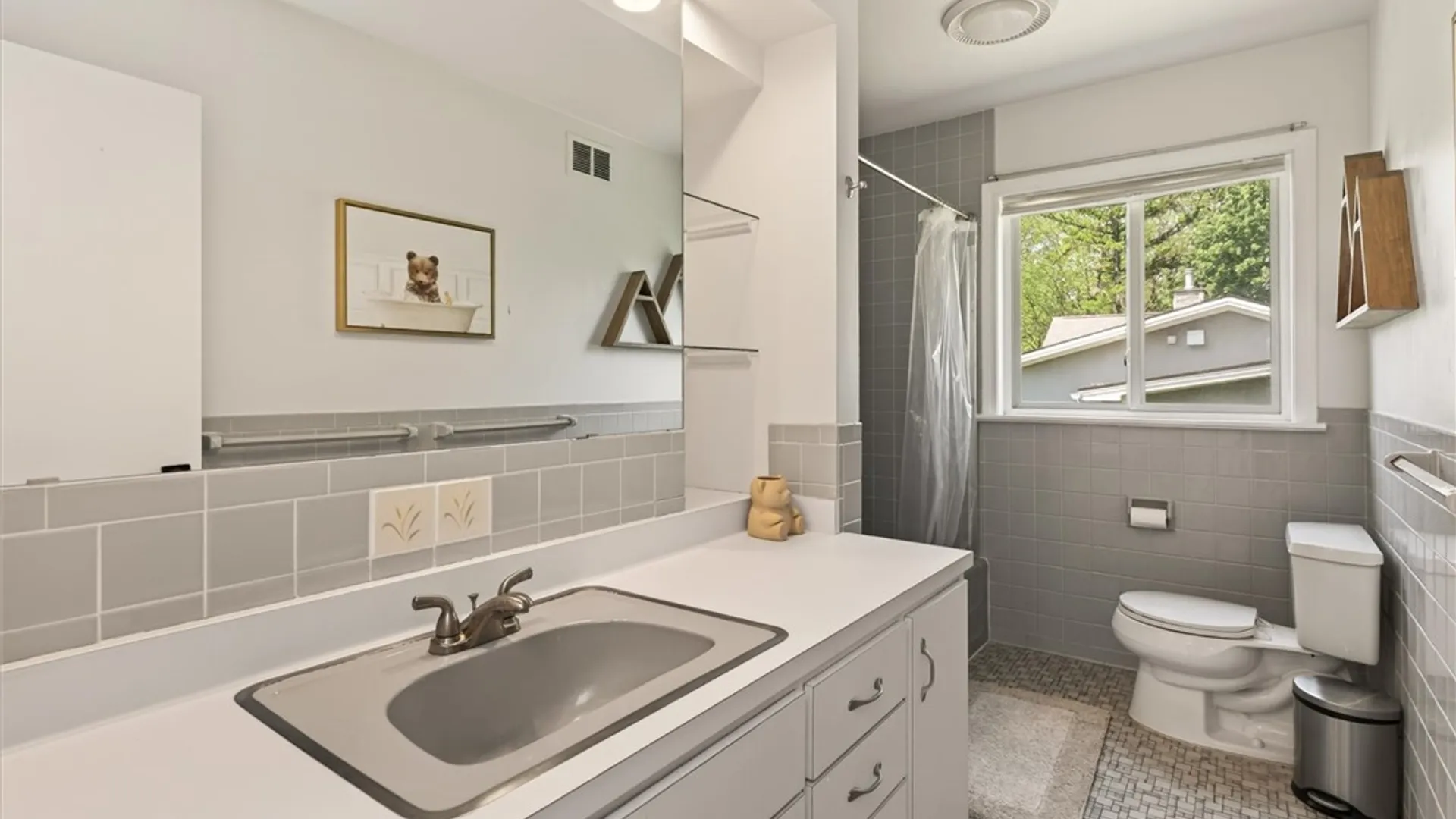 Property at 41 Country Club Drive, Pittsford, NY 14618 35