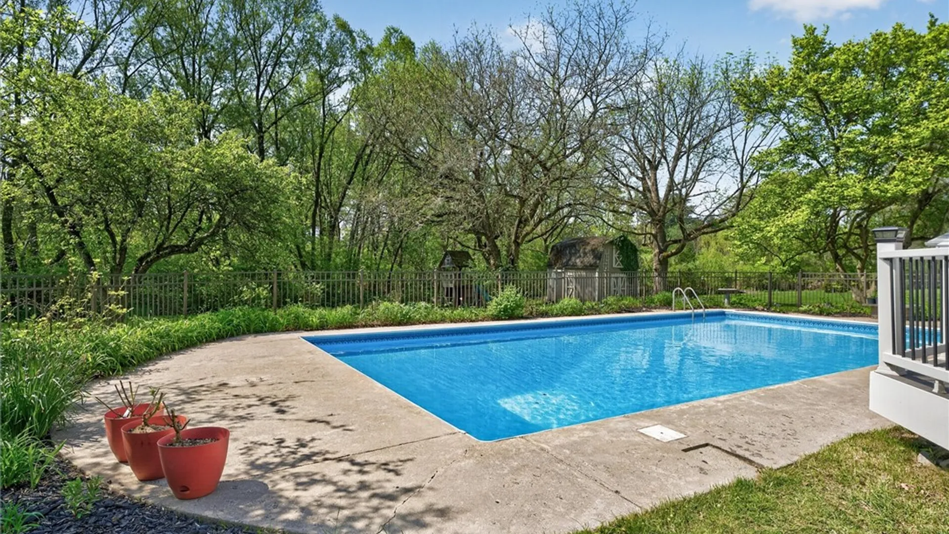 Property at 41 Country Club Drive, Pittsford, NY 14618 5