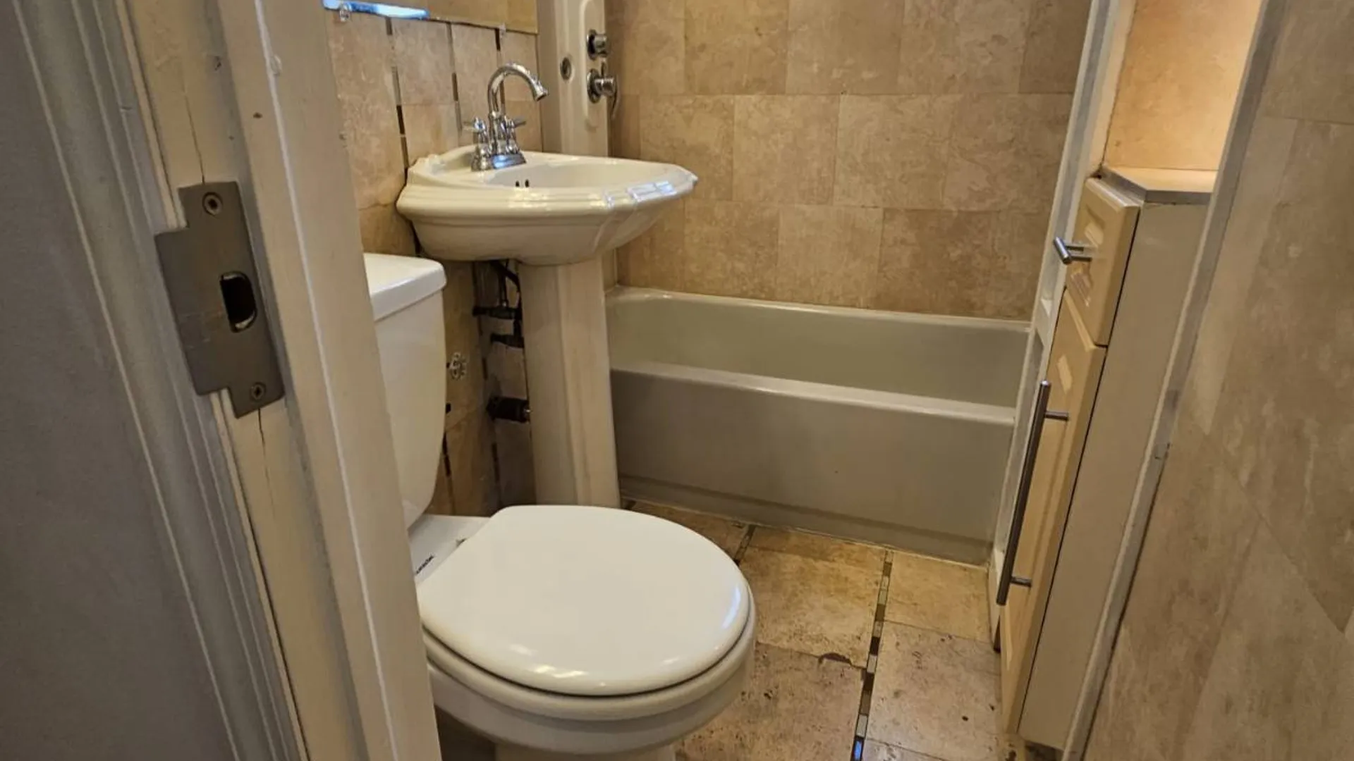 Property at 2115 33st, Astoria, NY 11105 17