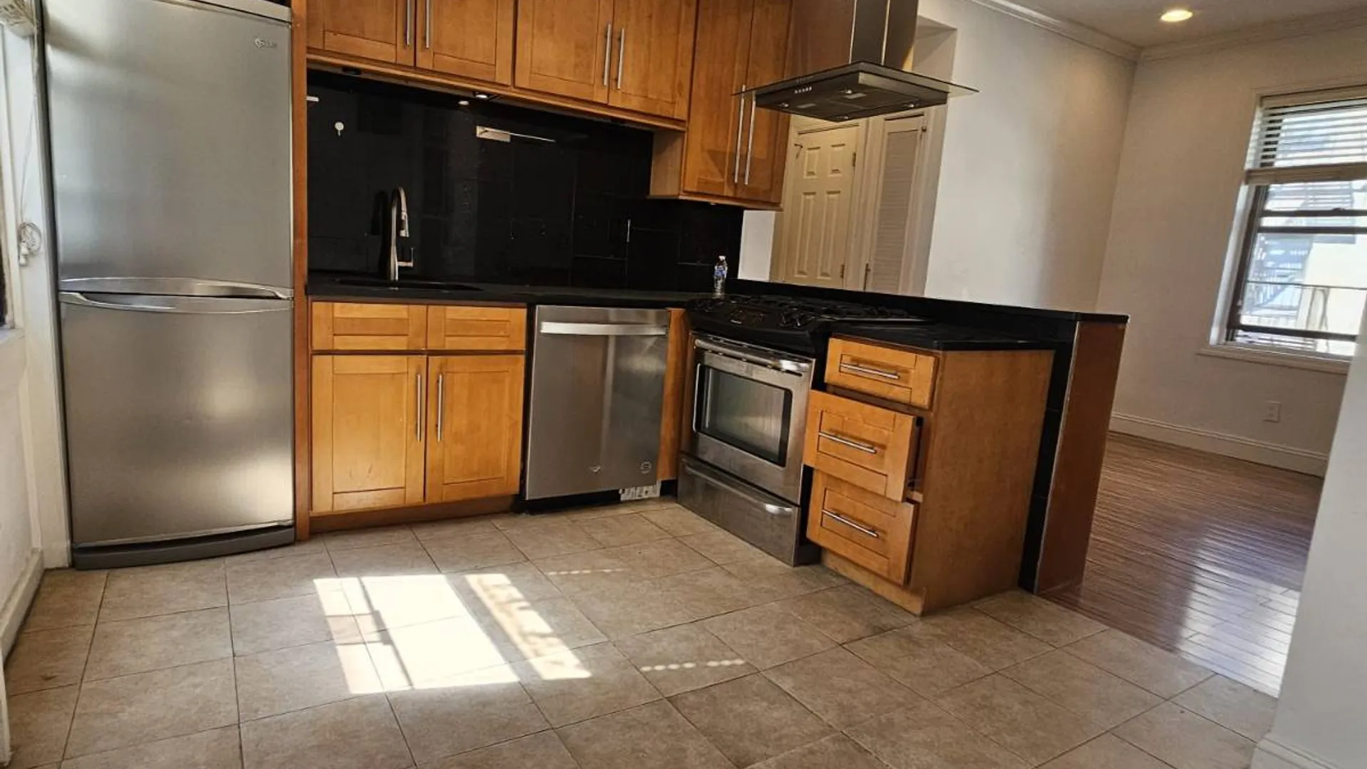 Property at 2115 33st, Astoria, NY 11105 19