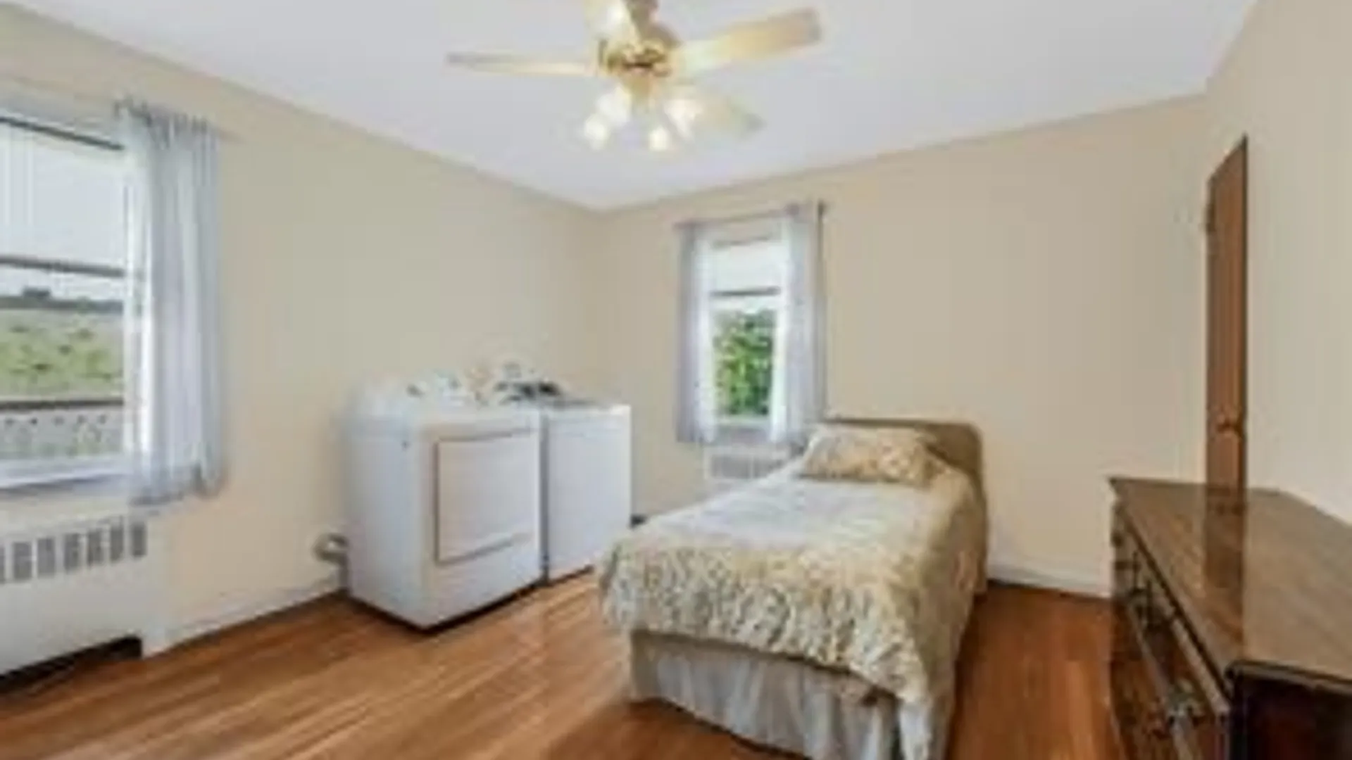 Property at 253 Rosedale Rd, Yonkers, NY 10710 11