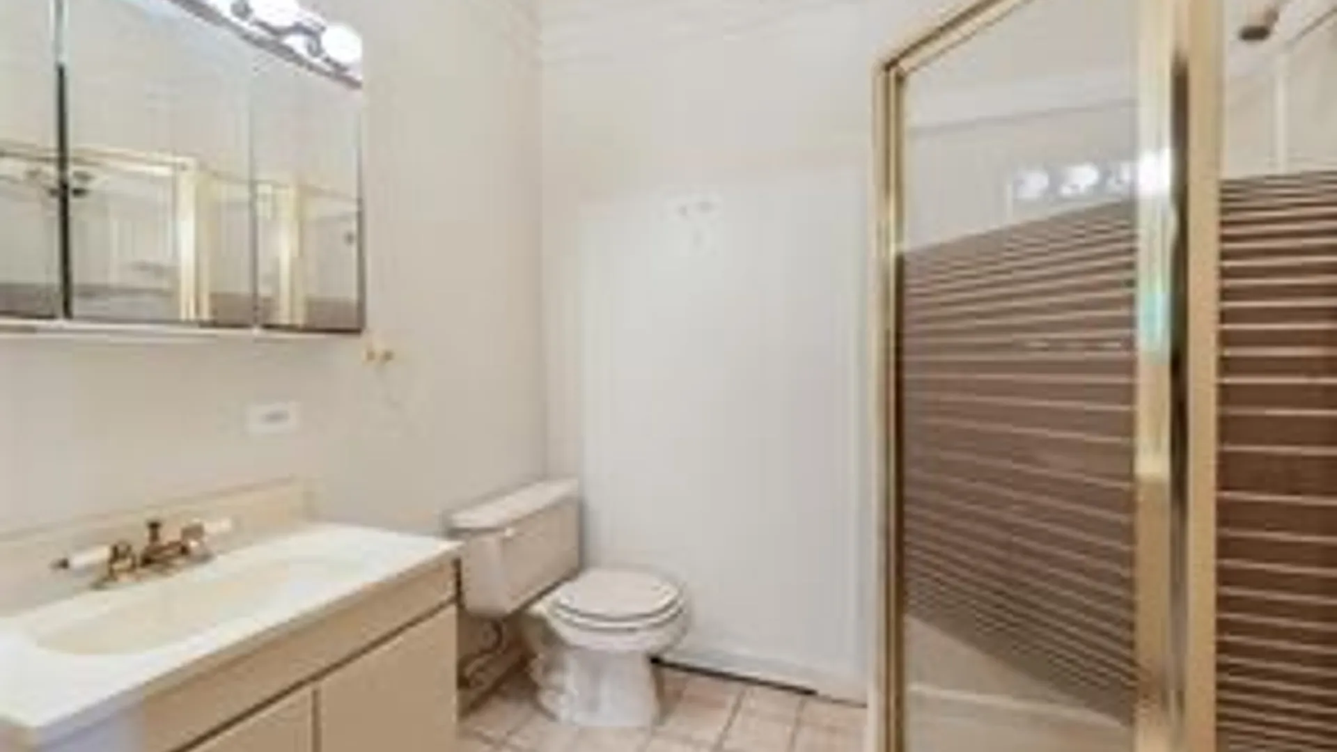 Property at 253 Rosedale Rd, Yonkers, NY 10710 19