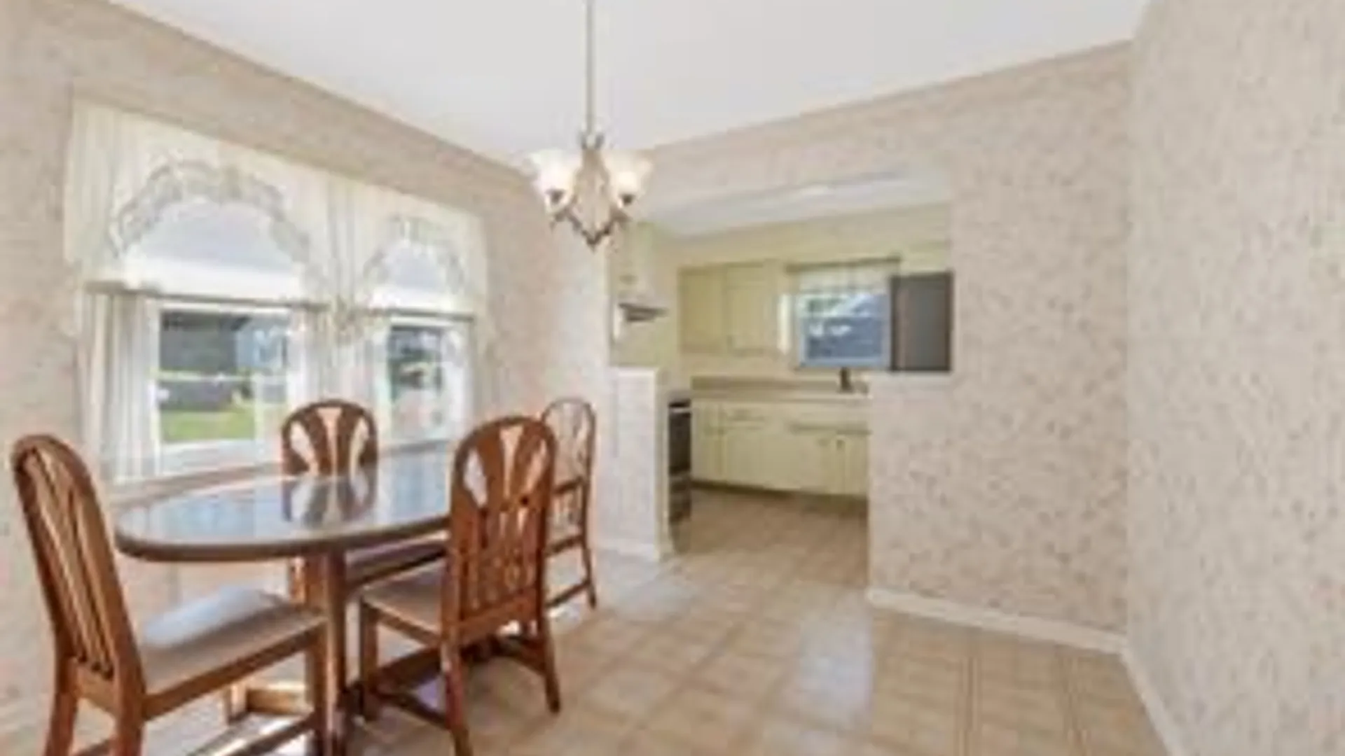 Property at 253 Rosedale Rd, Yonkers, NY 10710 7