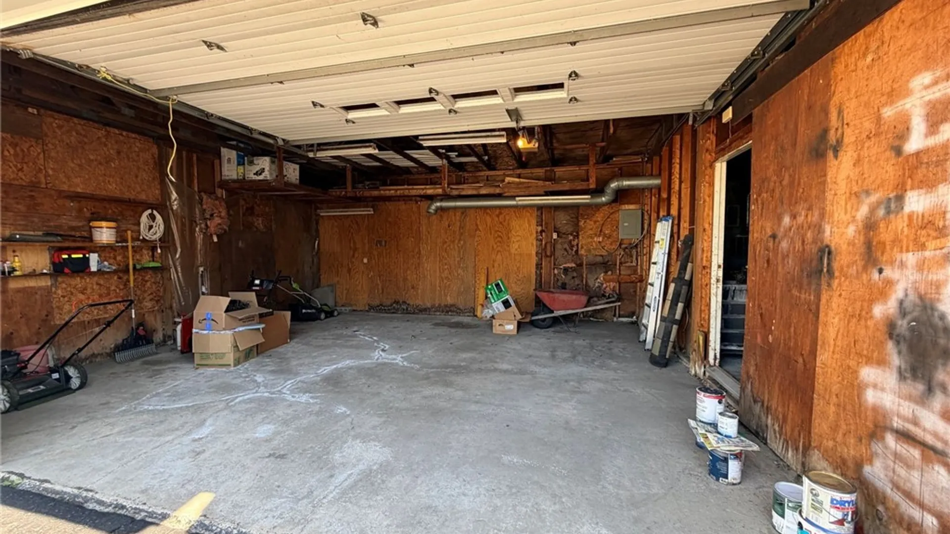 Property at 78 Koladyne Avenue, Gates, NY 14606 15