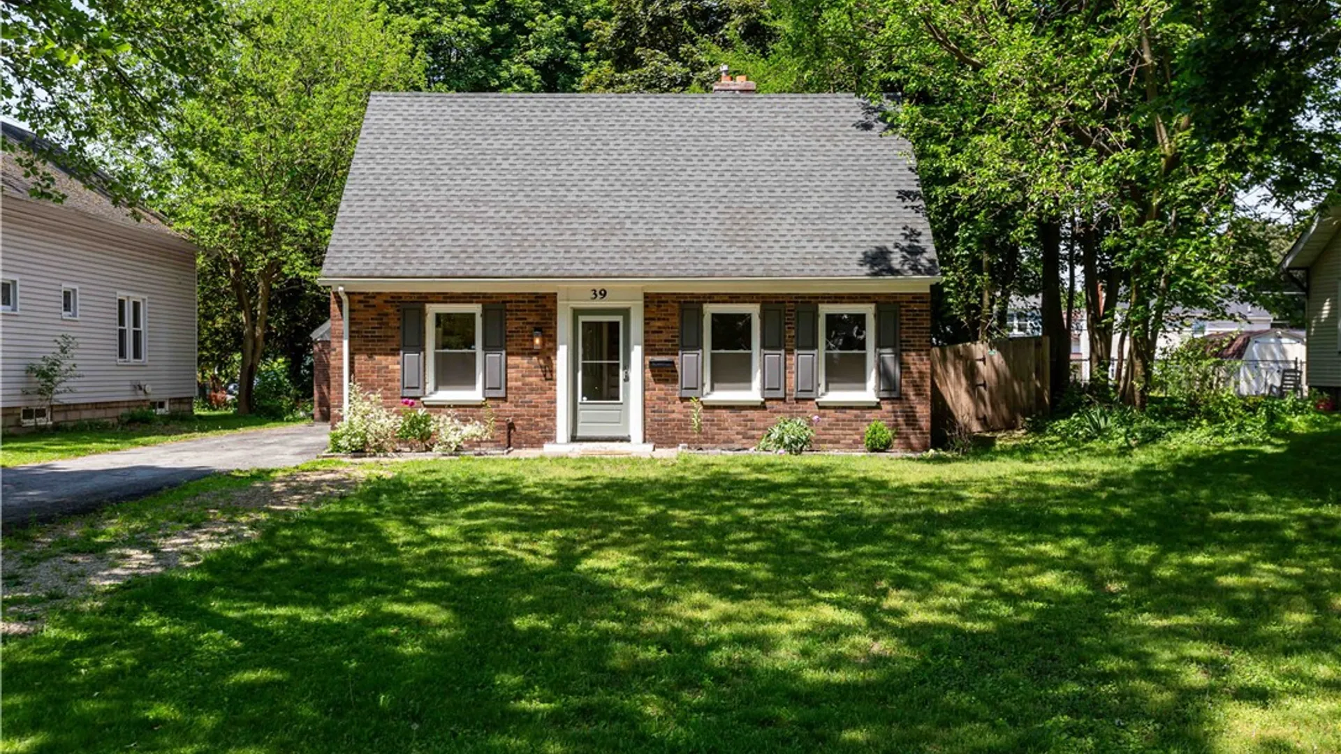 Property at 39 Ridgewood Drive, Irondequoit, NY 14622 2