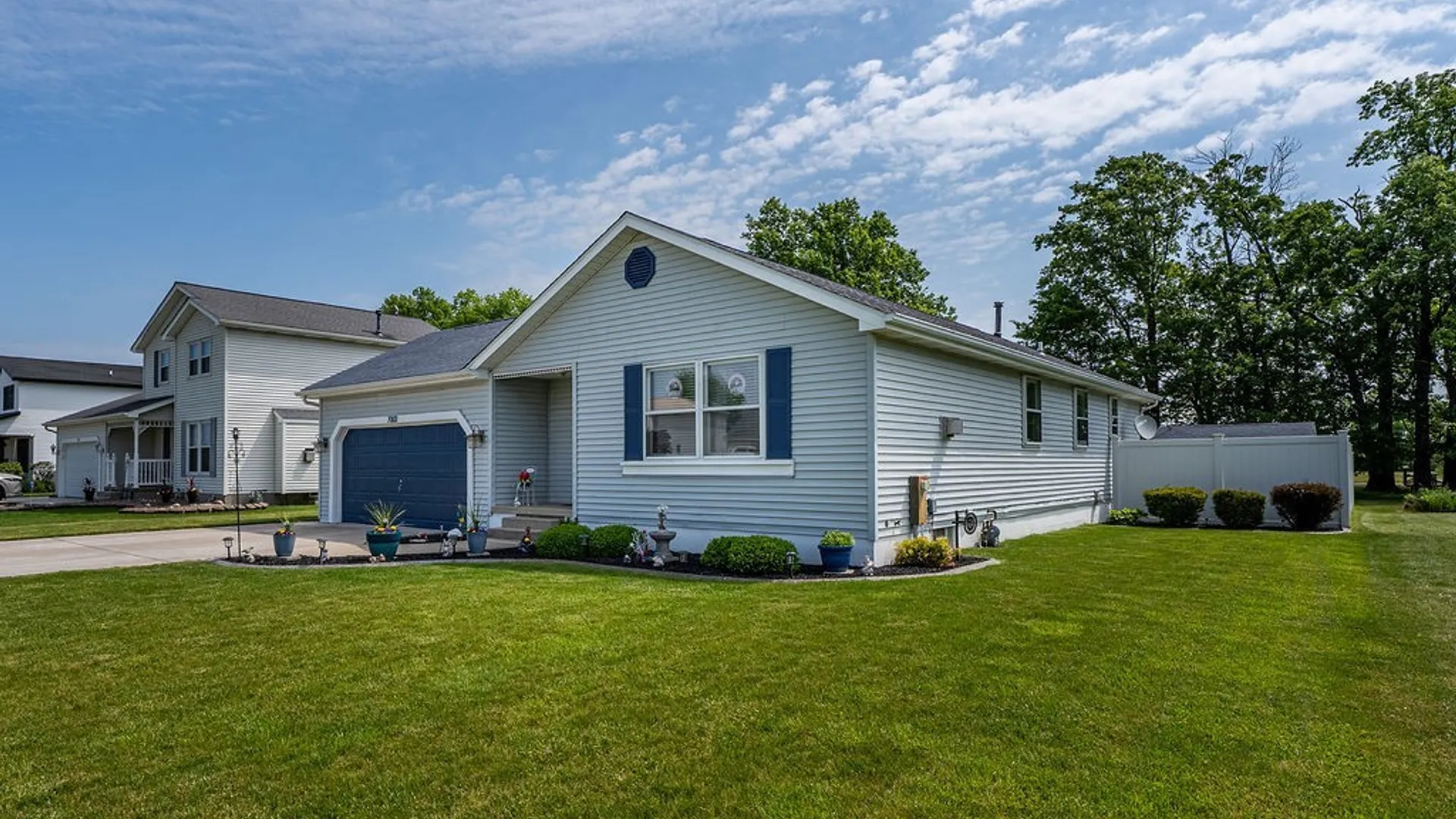 Property at 7001 Deborah Lane, Wheatfield, NY 14304 2