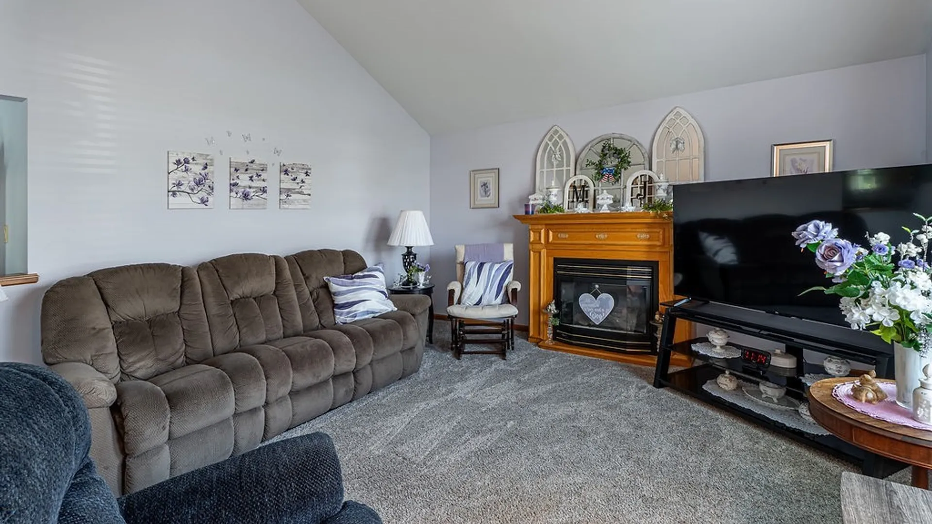 Property at 7001 Deborah Lane, Wheatfield, NY 14304 4