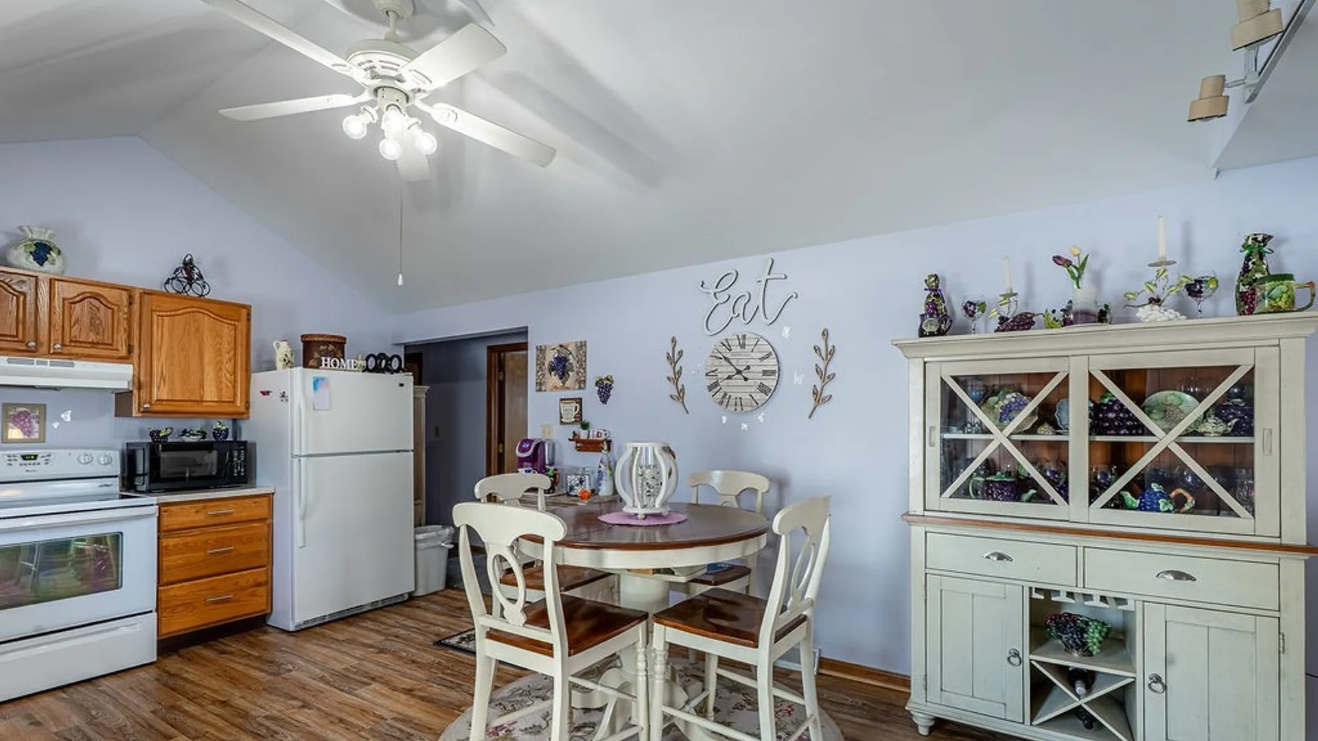 Property at 7001 Deborah Lane, Wheatfield, NY 14304 6