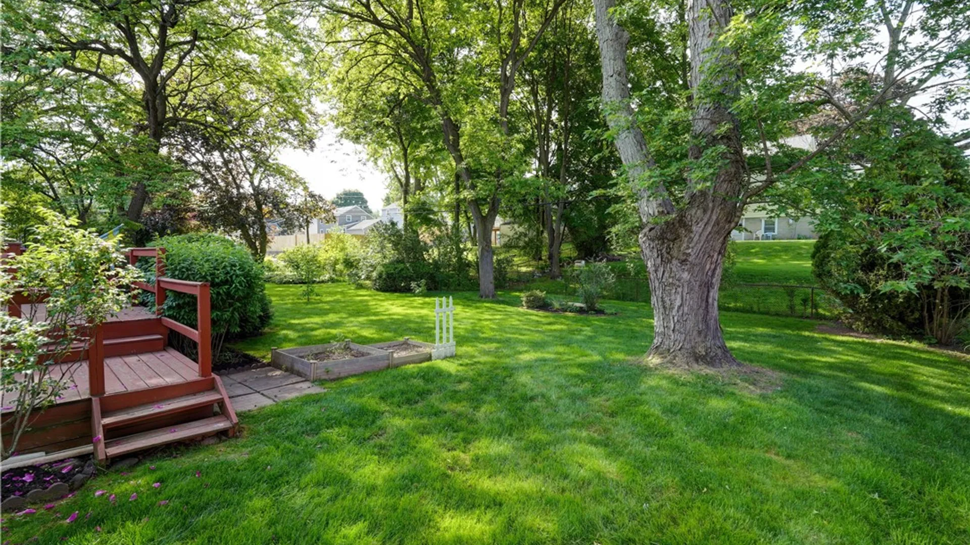 Property at 155 Lake Meadow Drive, Greece, NY 14612 25