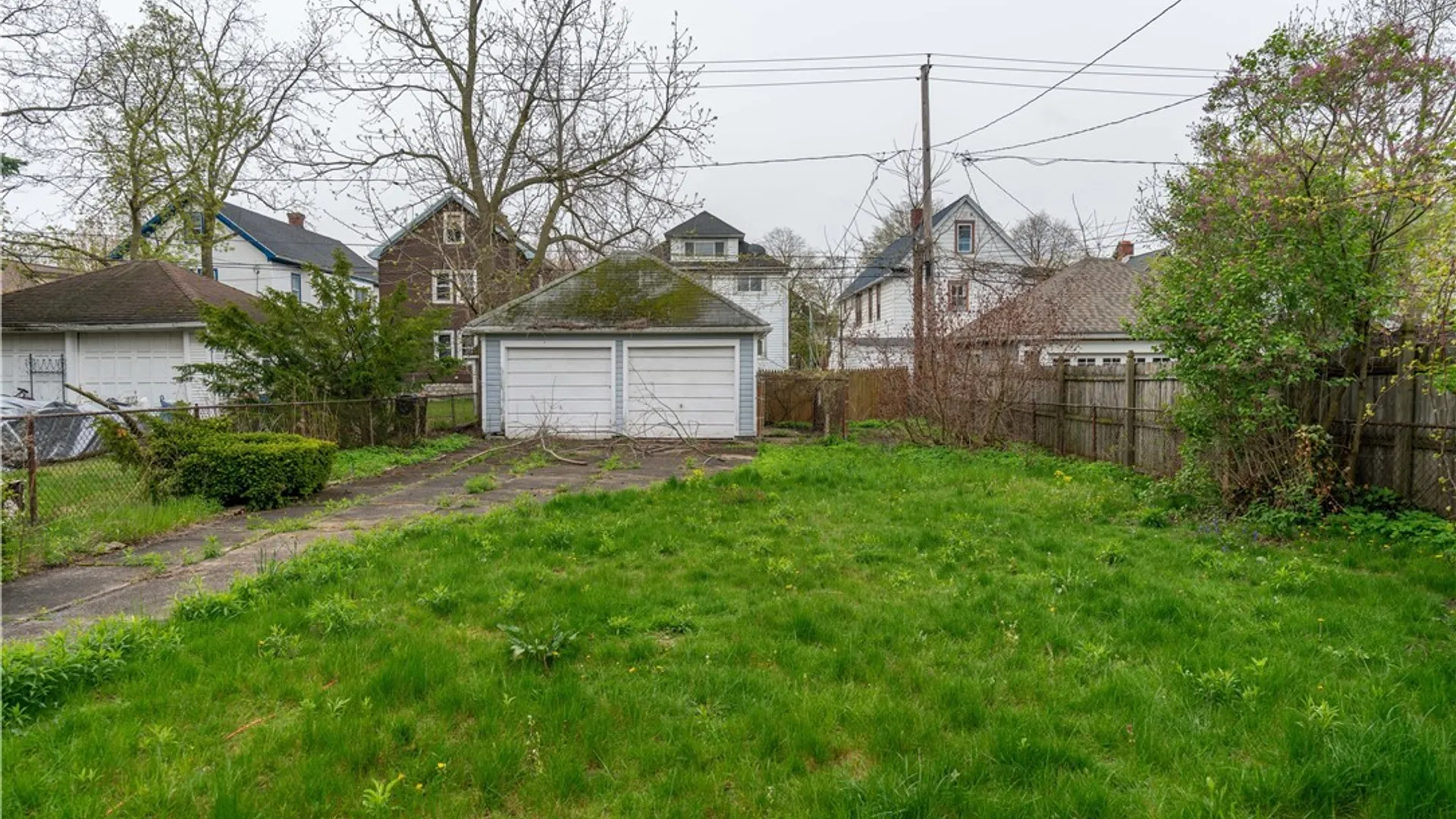Property at 45 Highgate Avenue, Buffalo, NY 14214 25