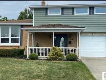 Property at 212 N Creek Drive, Cheektowaga, NY 14225