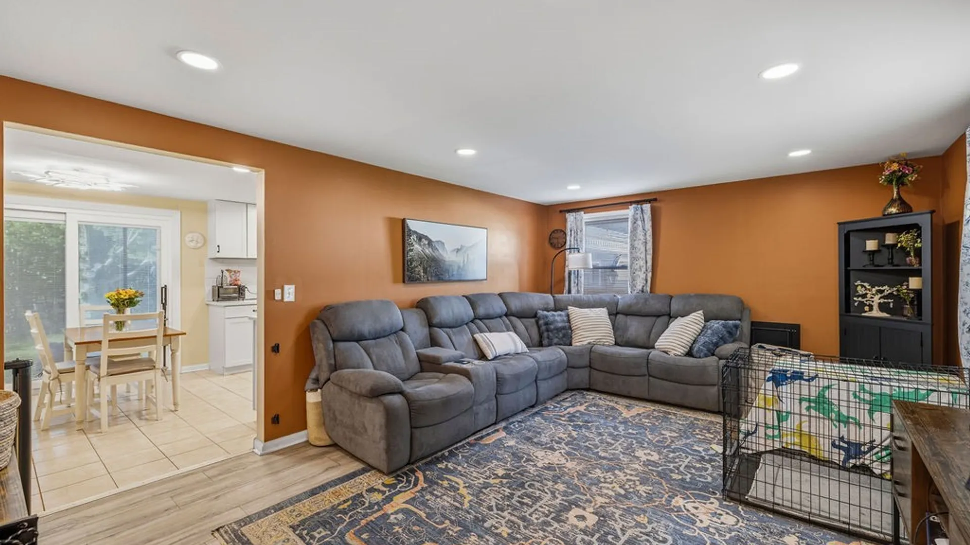 Property at 12 Sudbury Lane, Amherst, NY 14221 6