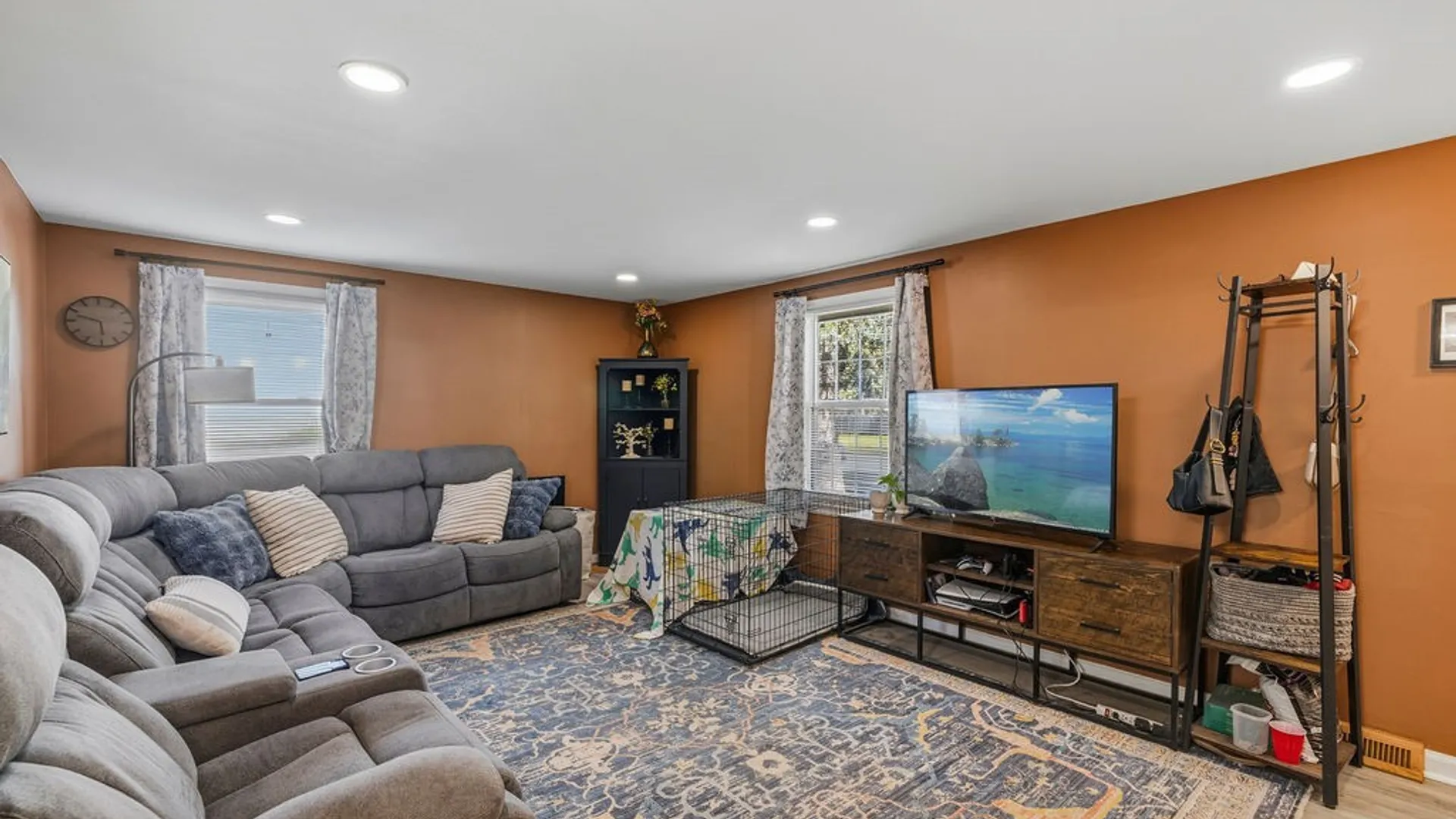 Property at 12 Sudbury Lane, Amherst, NY 14221 7