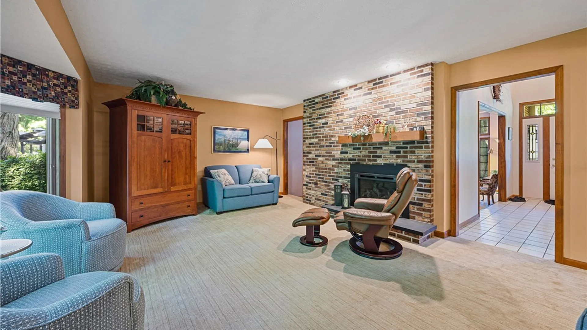 Property at 477 Maplewoods Lane, Webster, NY 14580 4